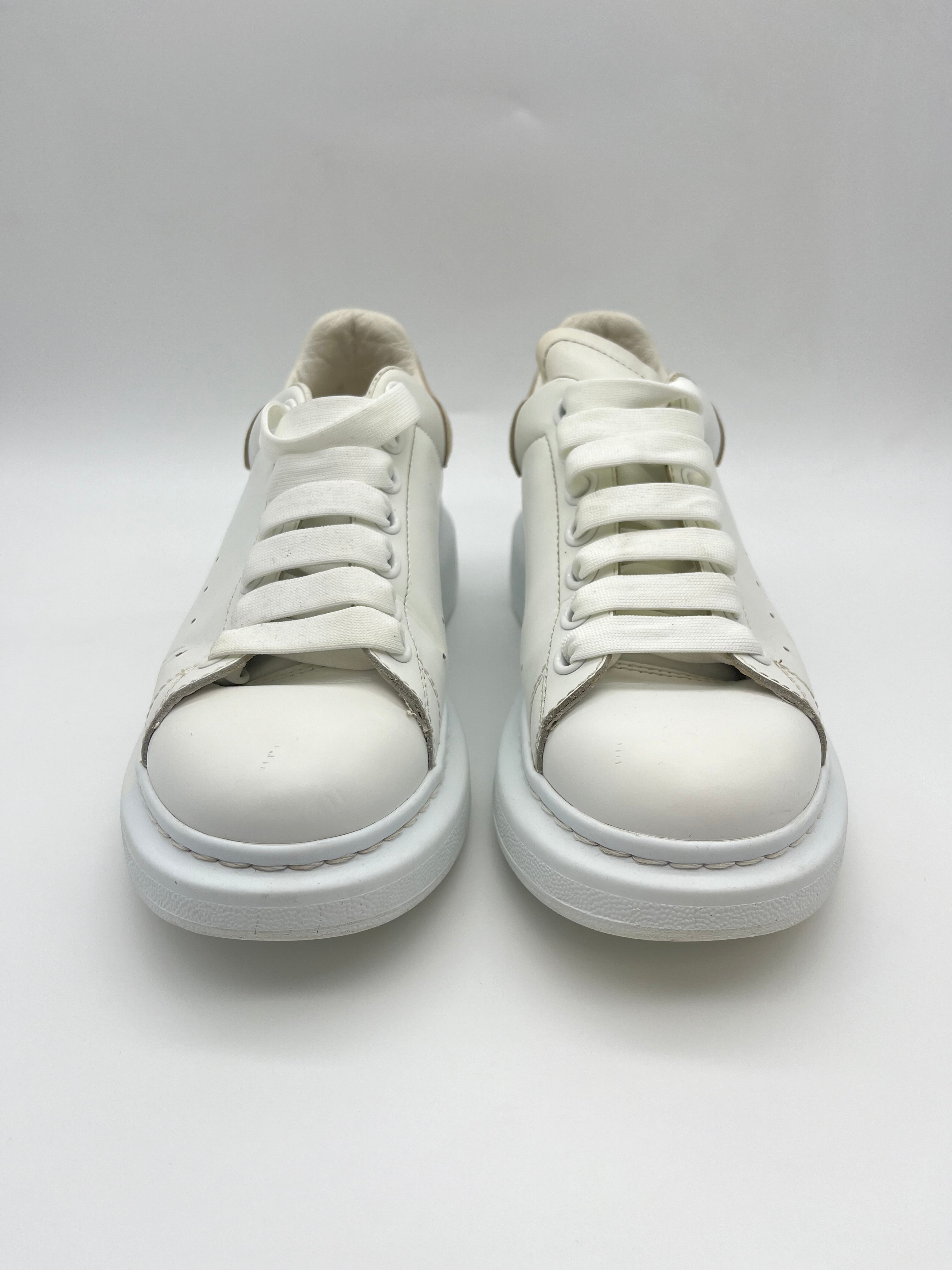 Használt - Alexander McQueen Nude (37 1/2)