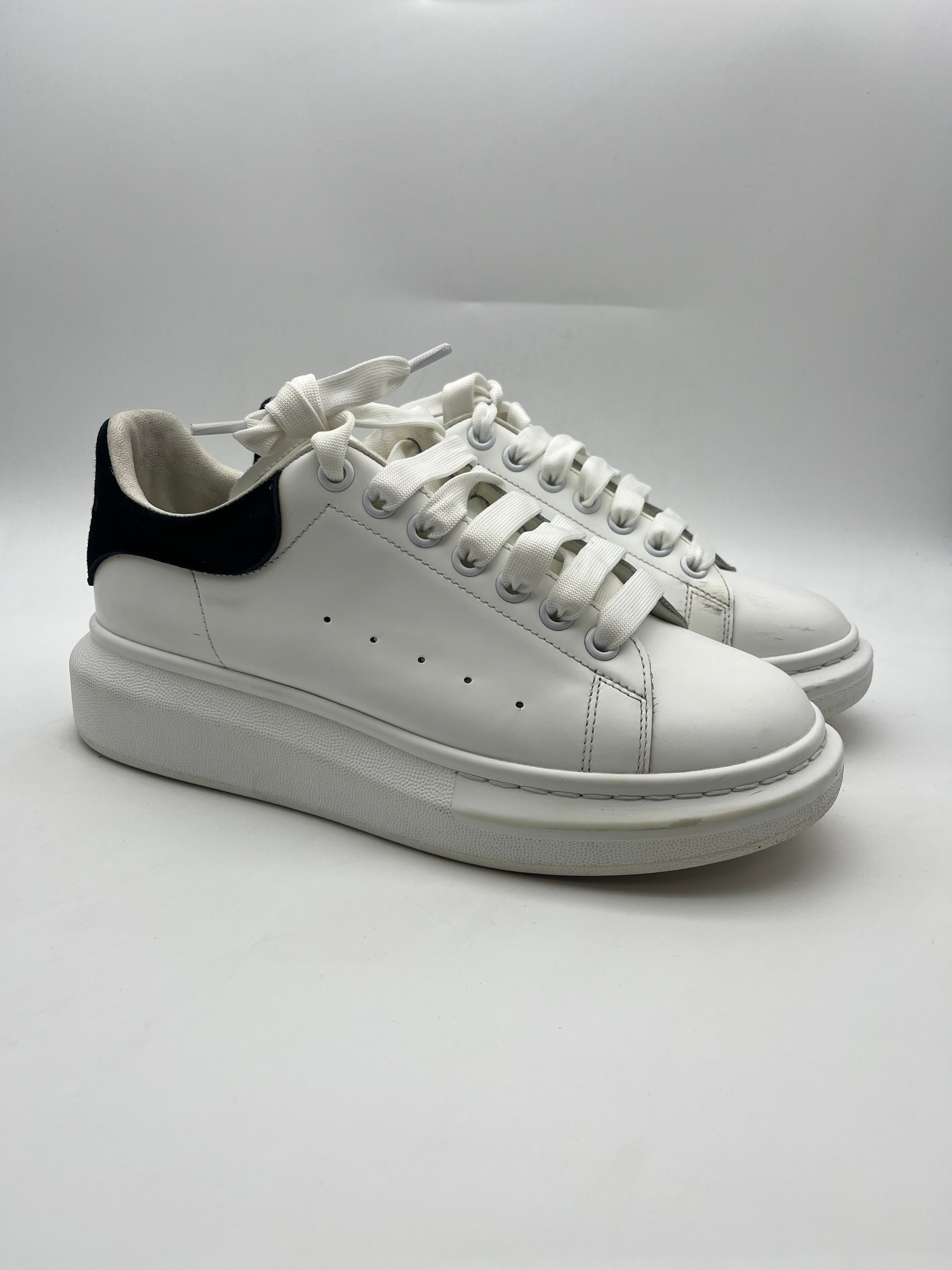 Használt - Alexander McQueen OG Black Heel (40)