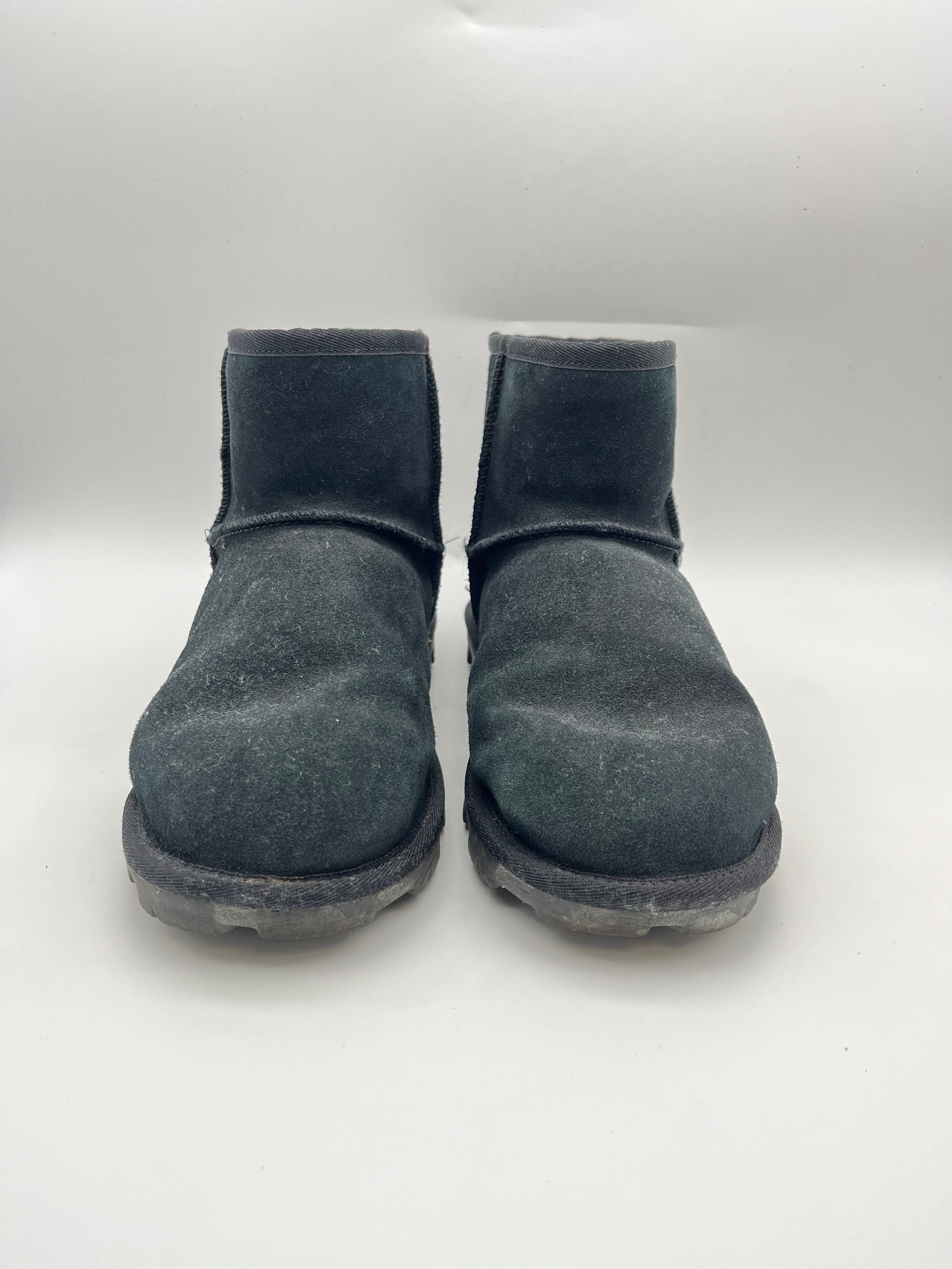 Használt - Ugg Boots Black (39)