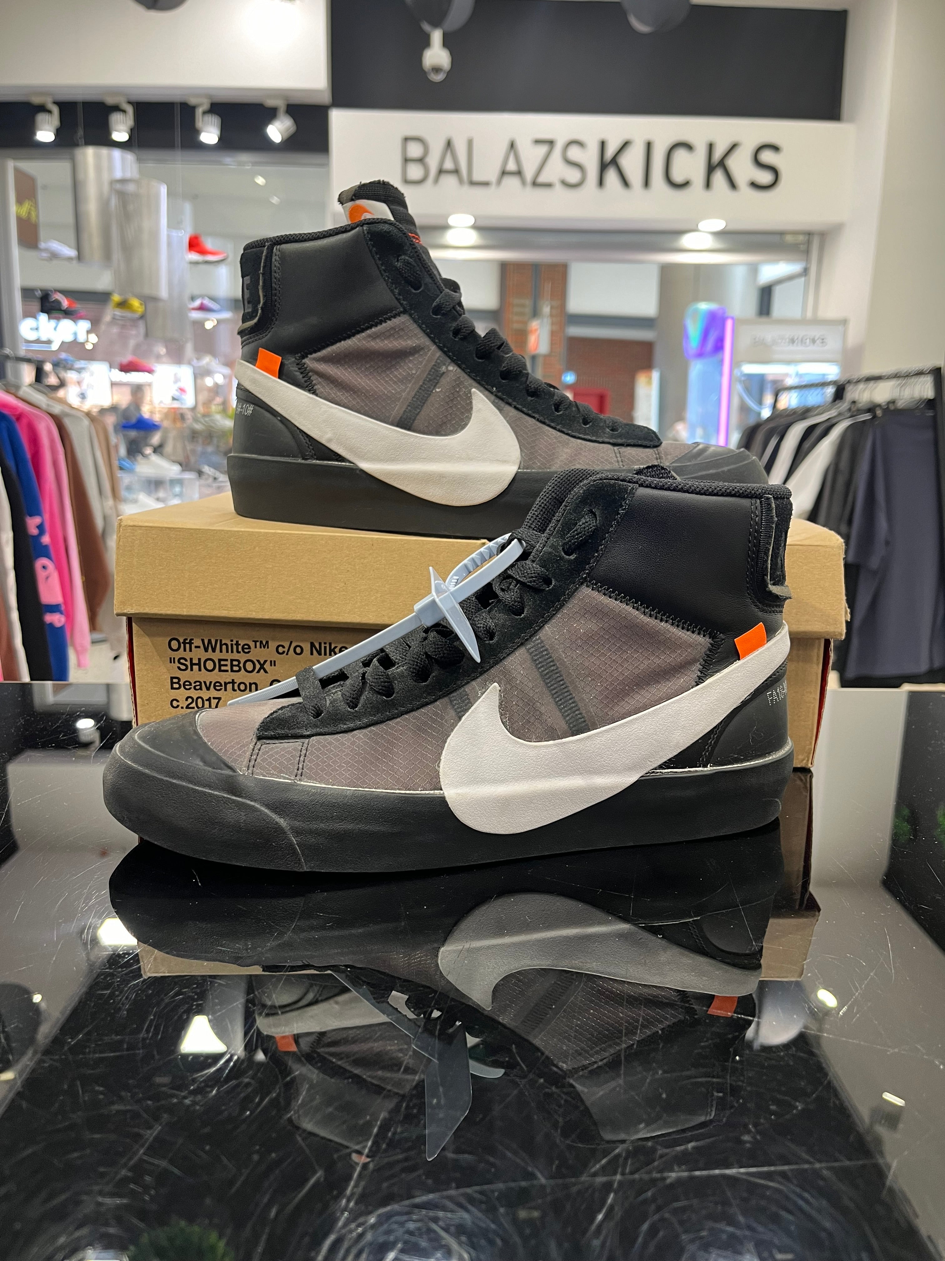 HASZNÁLT - Off White Blazer Black
