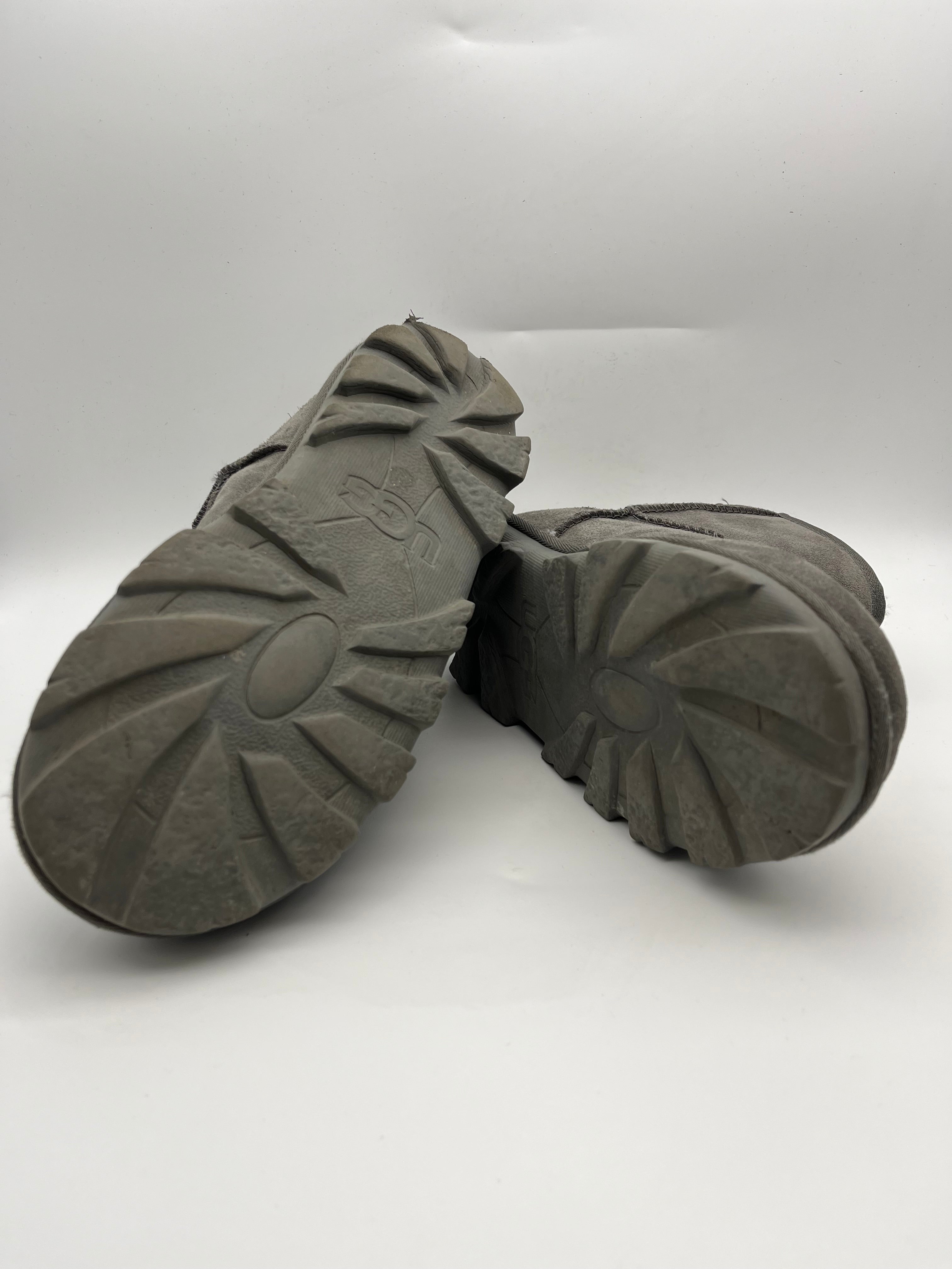 Használt - Ugg Boots Grey (40)