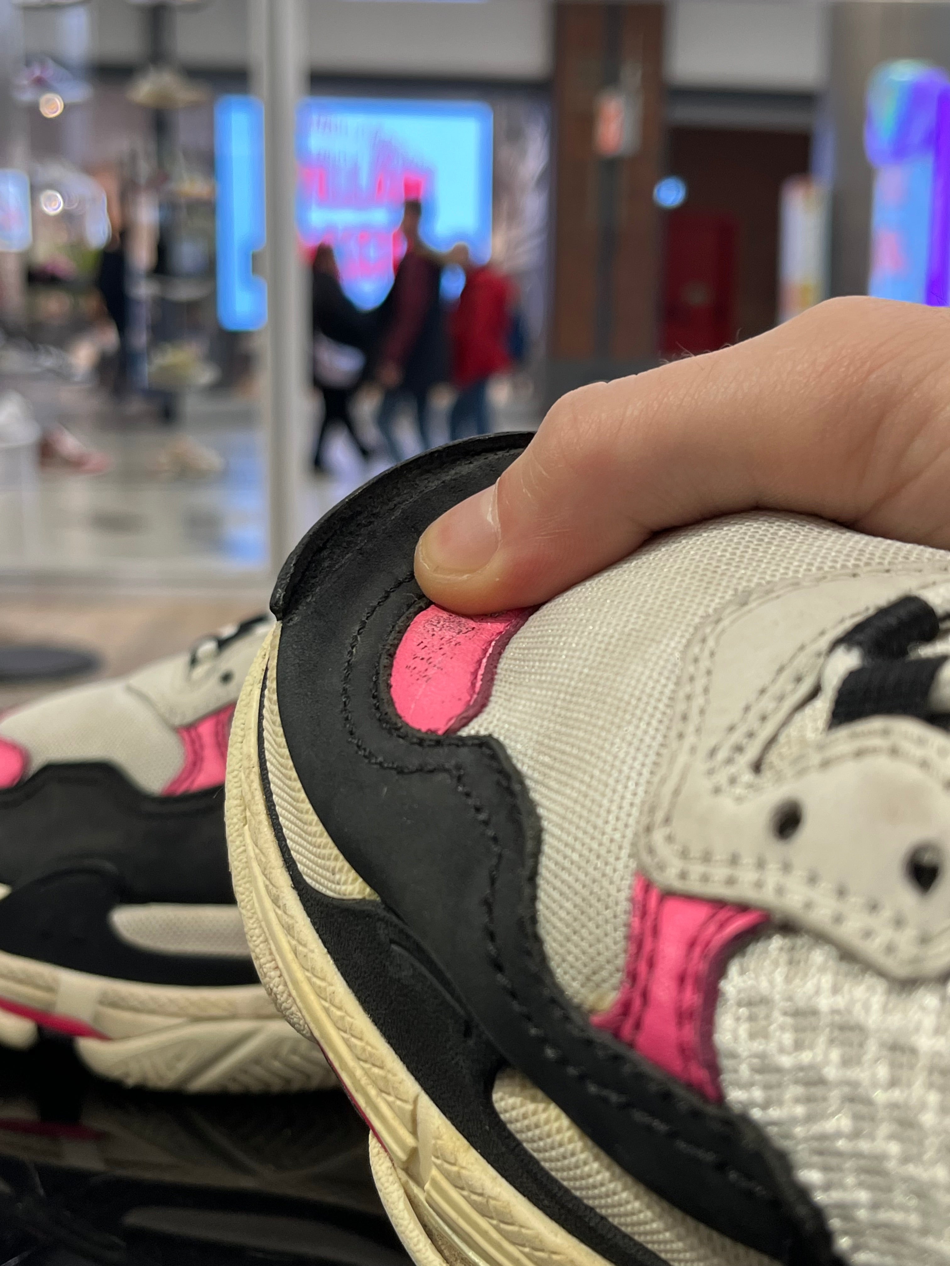 HASZNÁLT - Balenciaga Triple S Pink Black White (39)