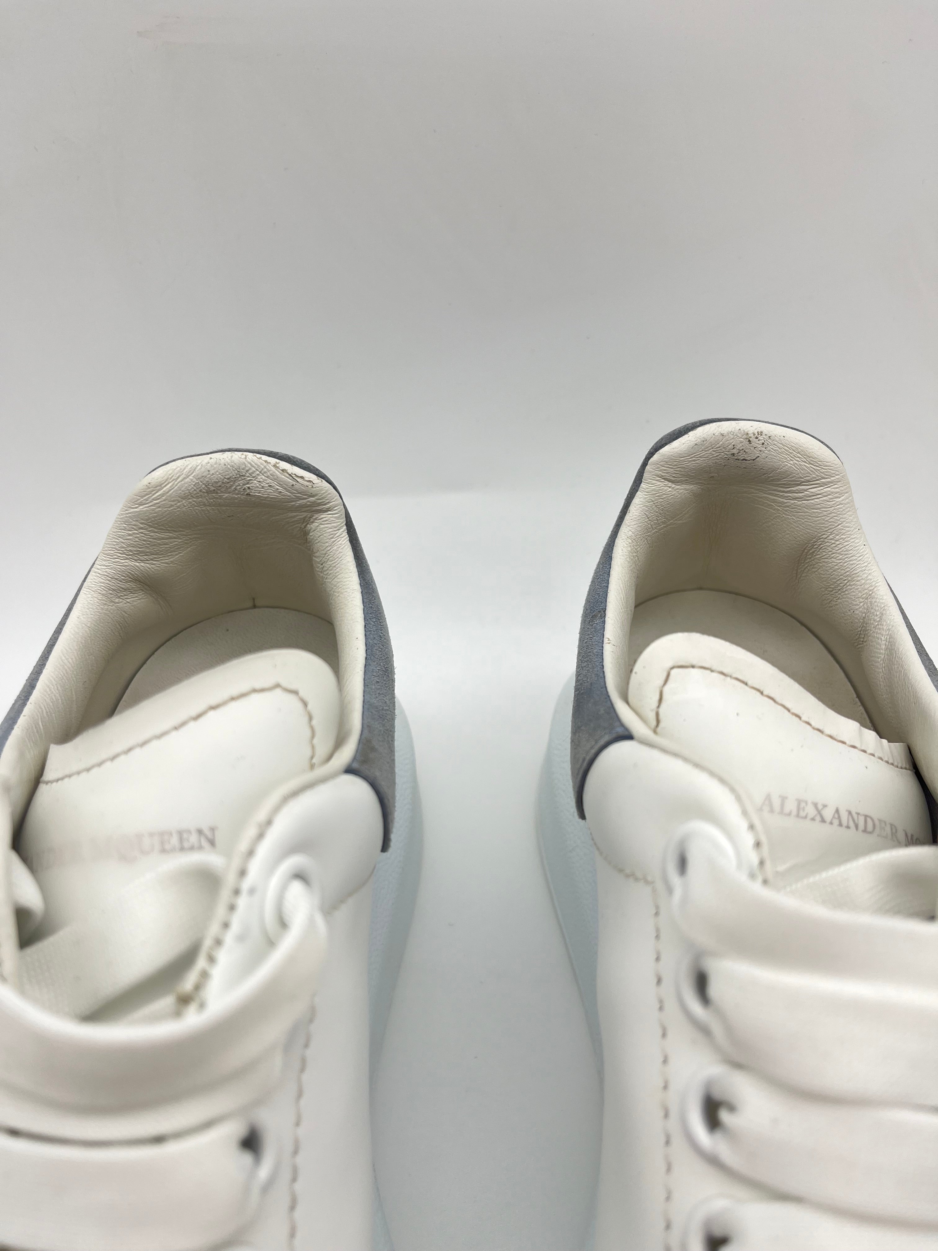 Használt - Alexander McQueen Baby Blue (36)
