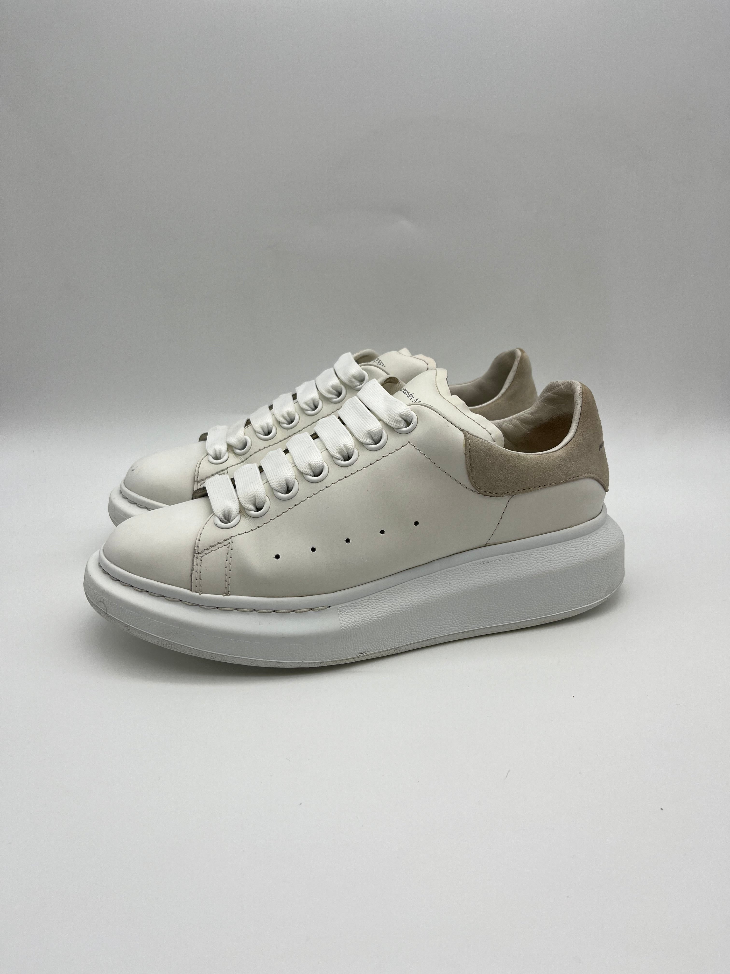 Használt - Alexander McQueen Nude (37.5)