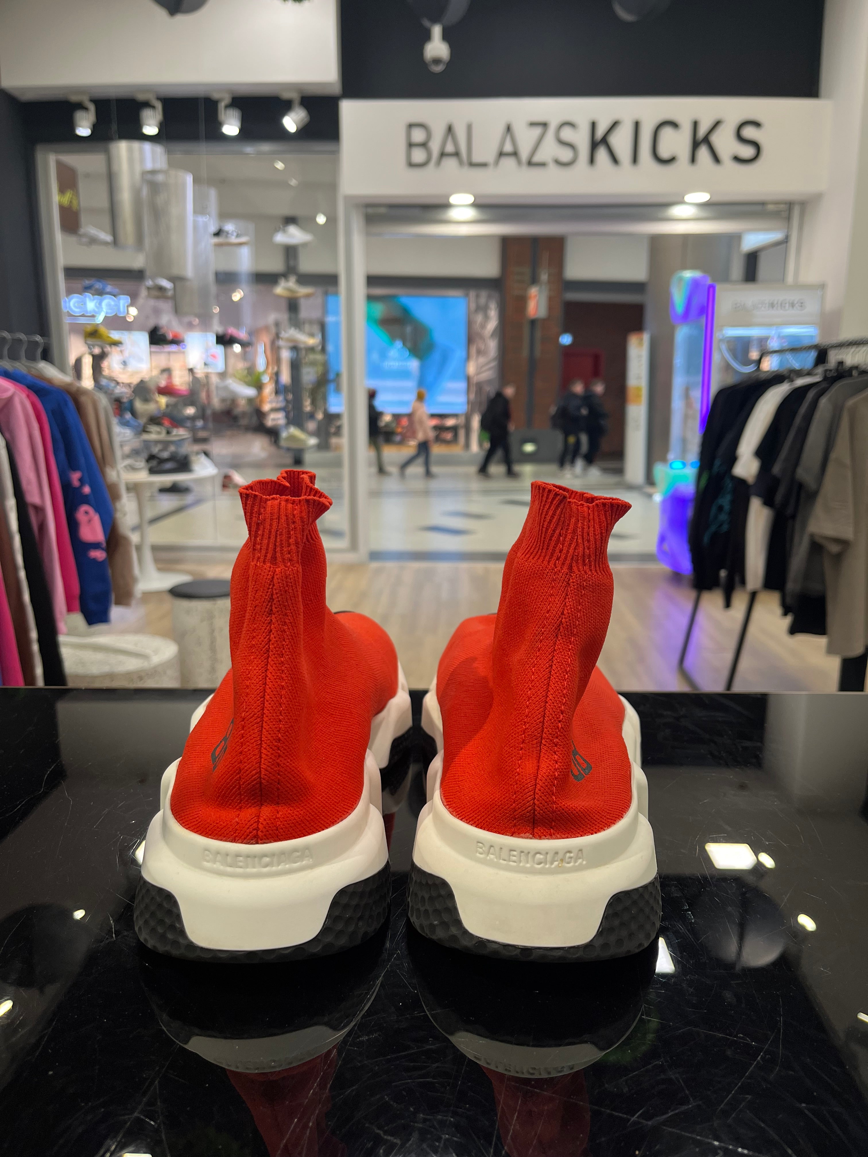 HASZNÁLT - Balenciaga Speed Trainer Red (44)