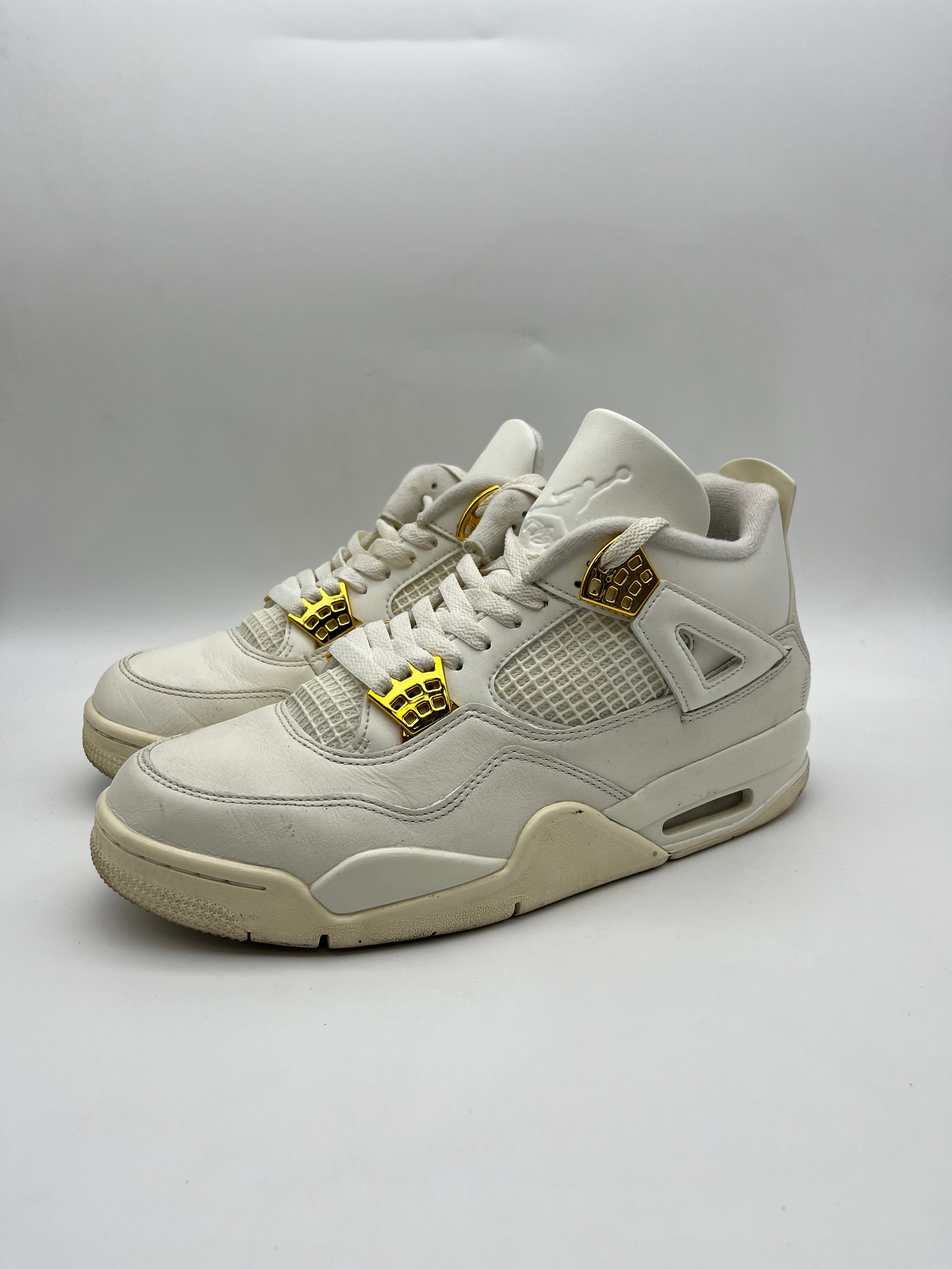 Használt - Jordan 4 Metallic Gold (43)