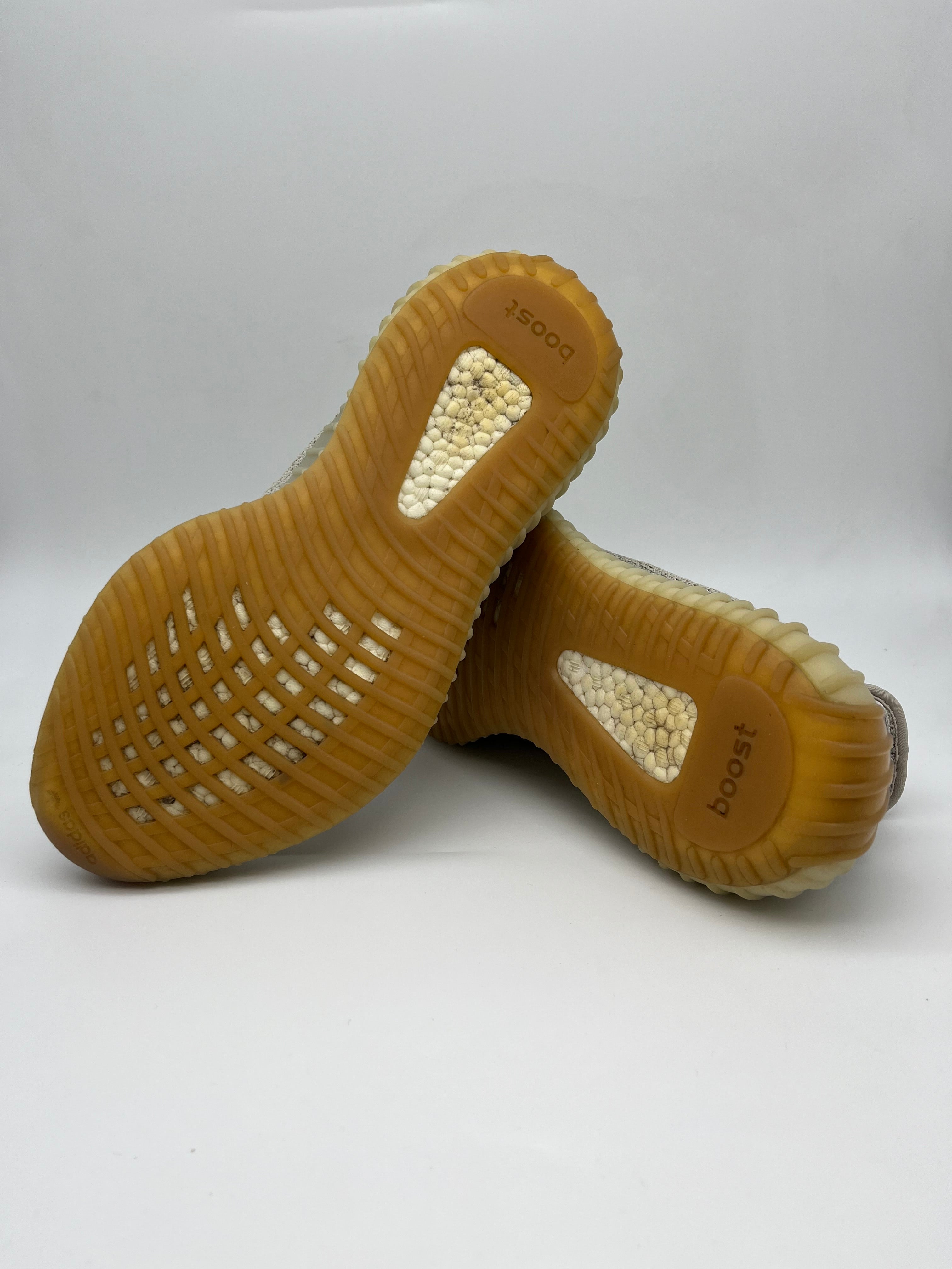 Használt - Yeezy 350 V2 Sesame (43 1/3)