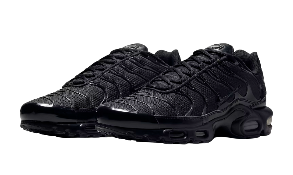 NIKE AIR MAX PLUS Triple Black
