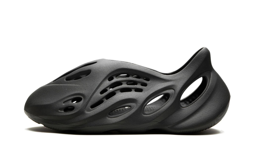 Yeezy Foam RNNR Carbon