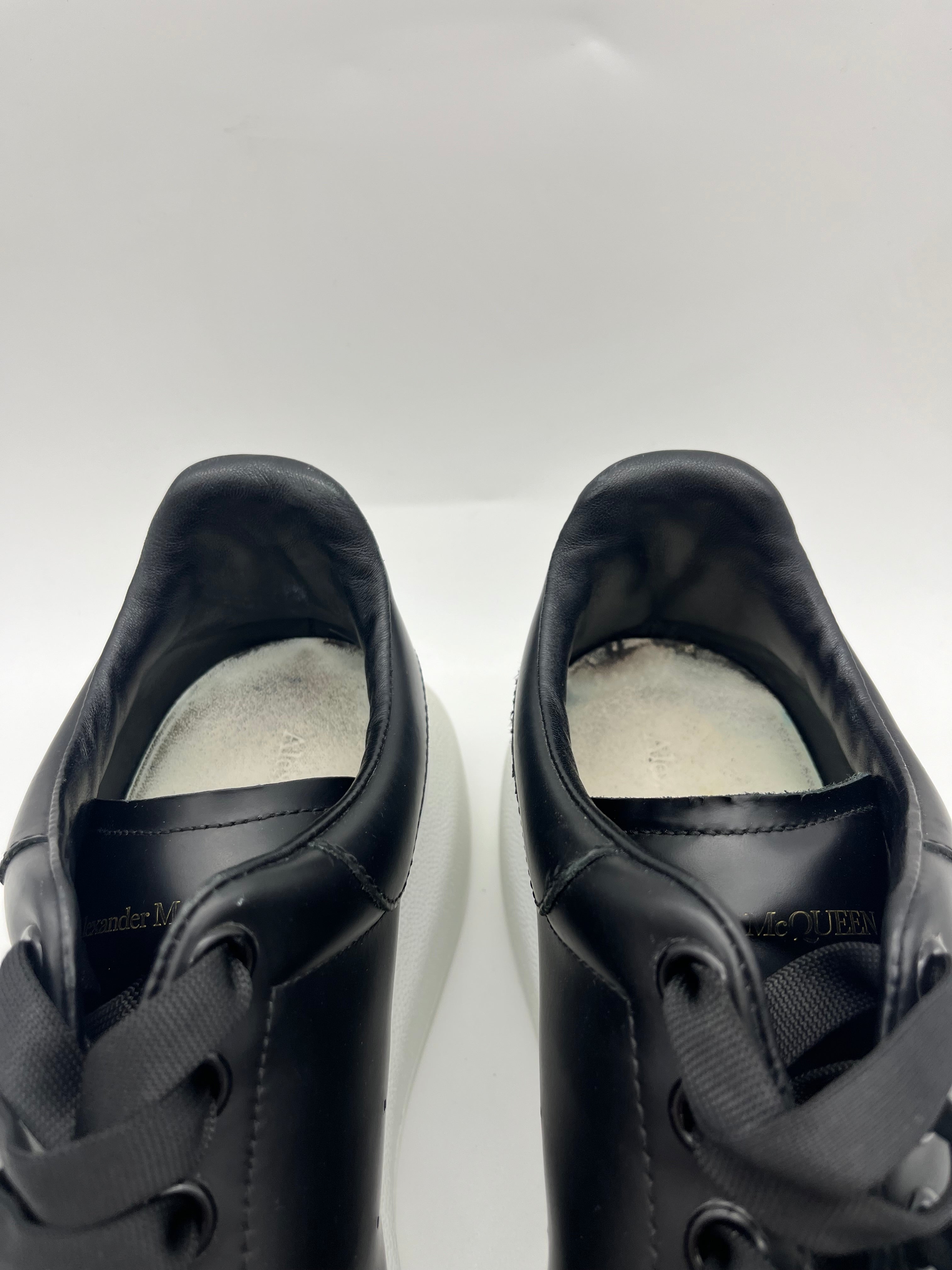 Használt - Alexander McQueen Black White Sole (43)