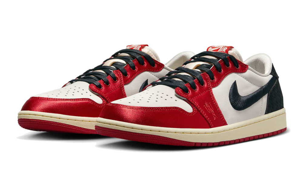 Air Jordan 1 Retro Low OG Trophy Room Away