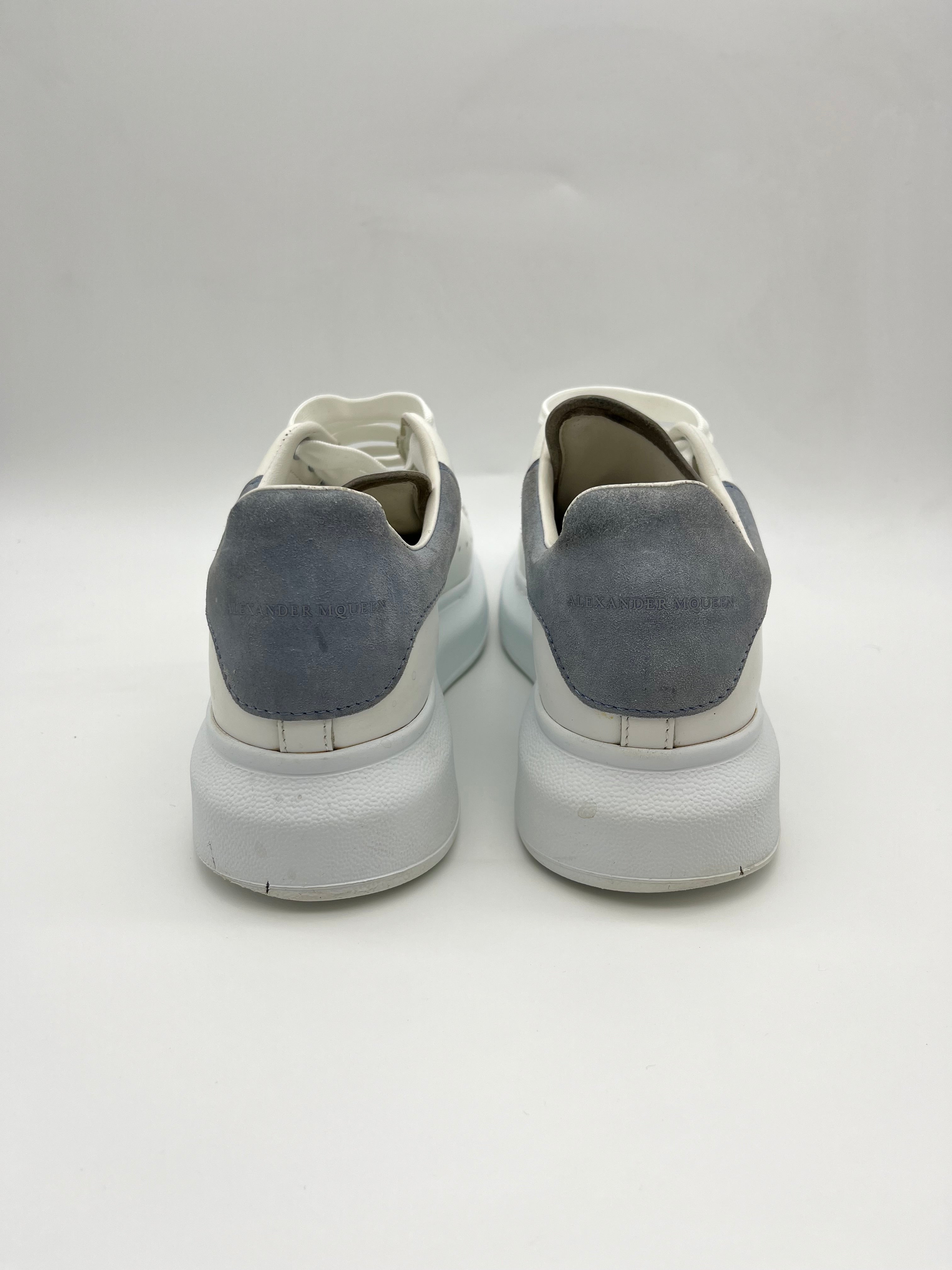 Használt - Alexander McQueen Baby Blue (36)