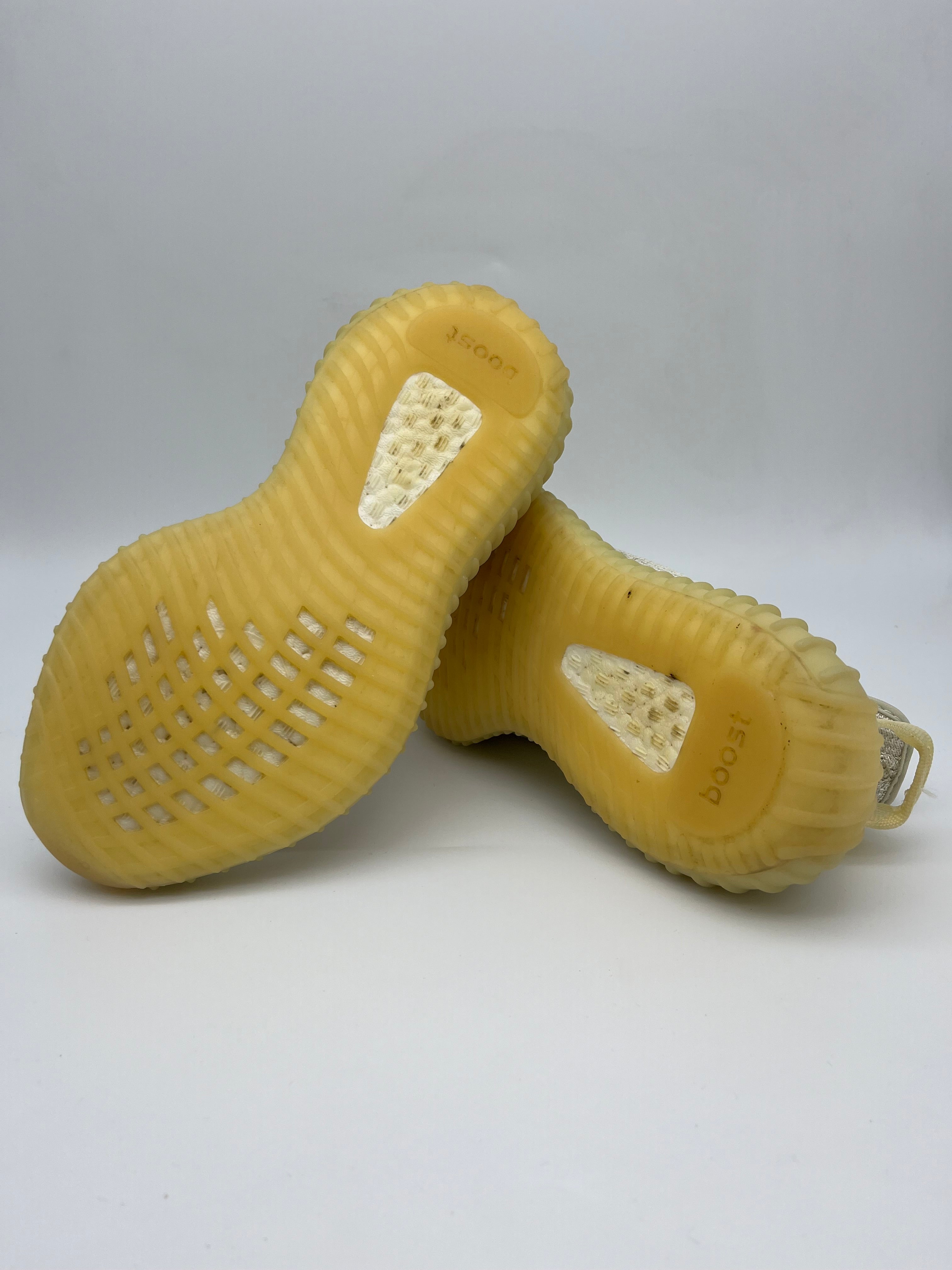 Használt - Yeezy 350 V2 Light (37 1/3)