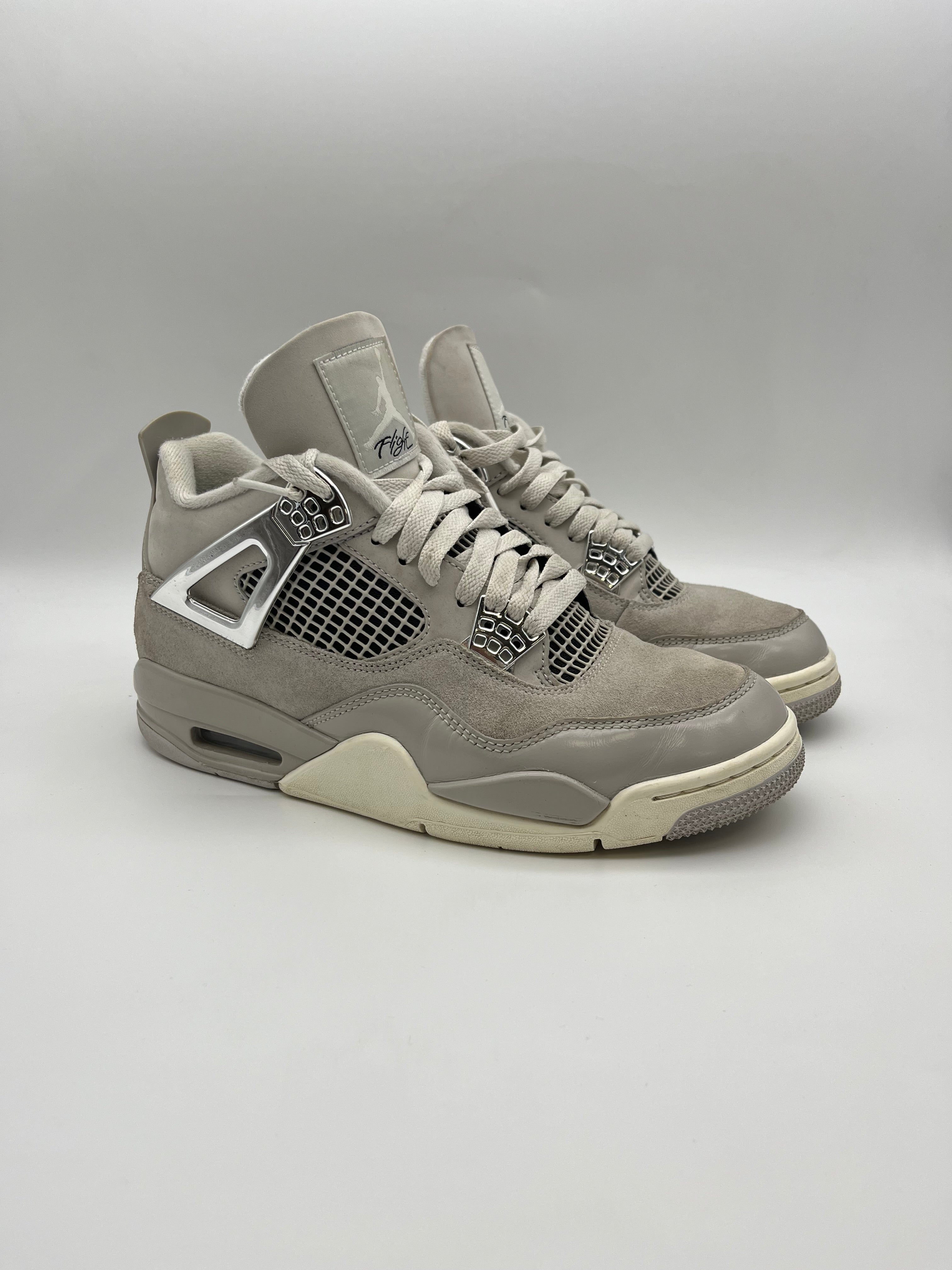 Használt - Jordan 4 Frozen Moments (39)