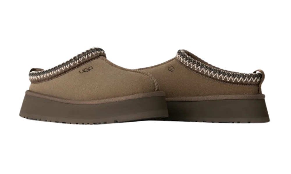 UGG Tazz Slipper Hickory női papucs gesztenye színű velúr felsőrésszel és platformtalppal.