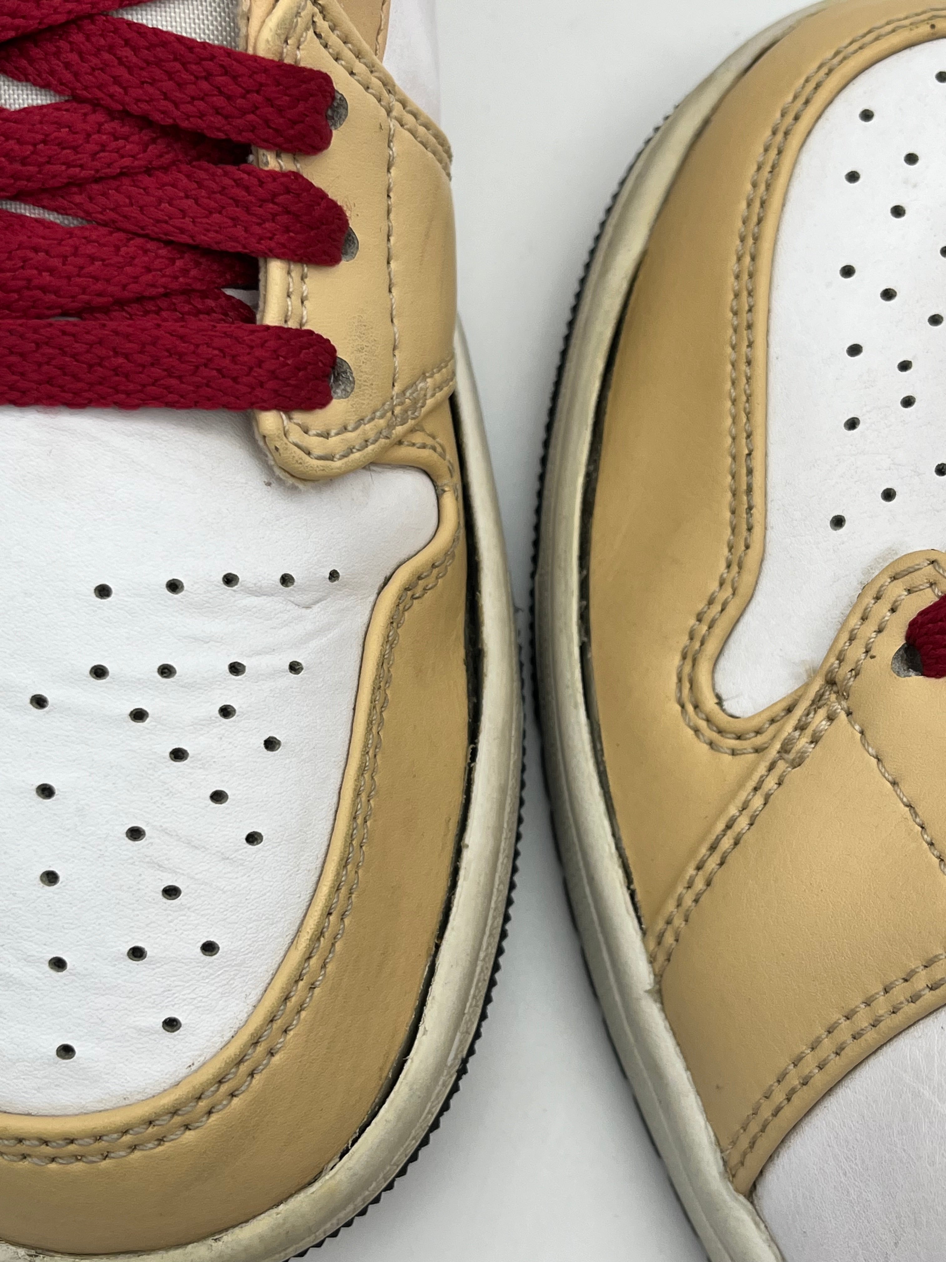 Használt - Jordan 1 Mid Curry (42)