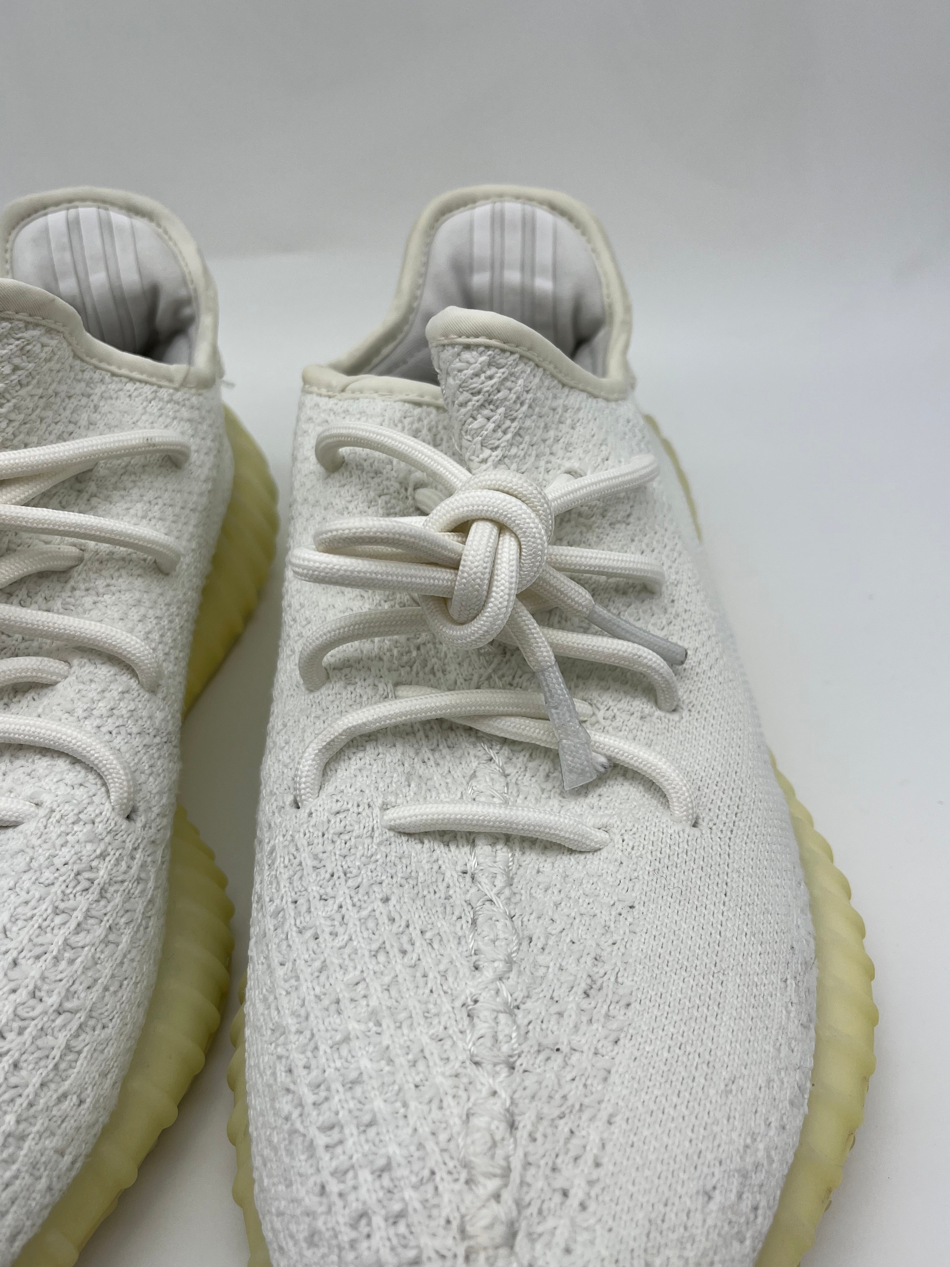Használt - Yeezy 350 V2 Cream White (42)