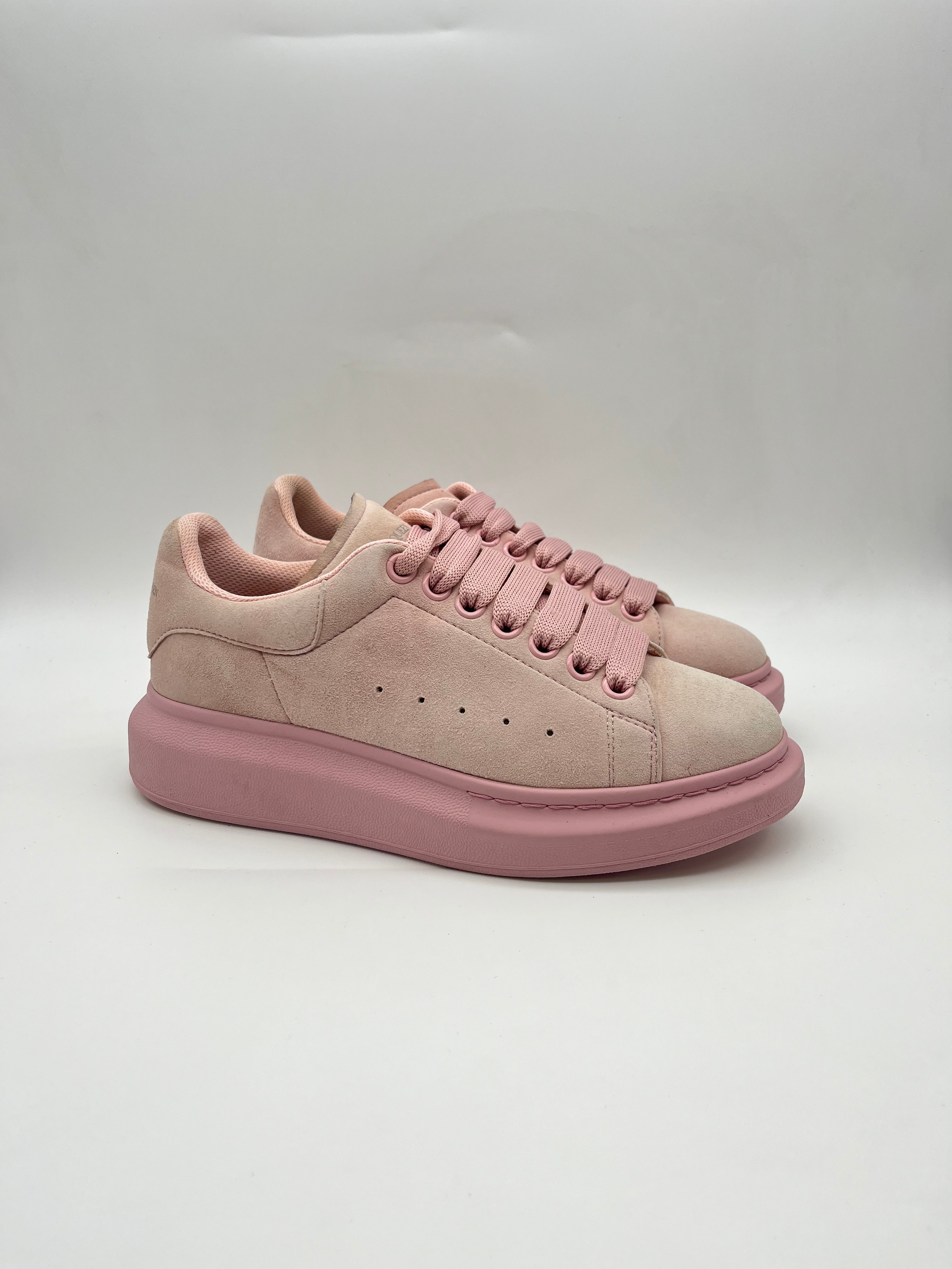 Használt - Alexander McQueen Pink Suede (38 1/2)