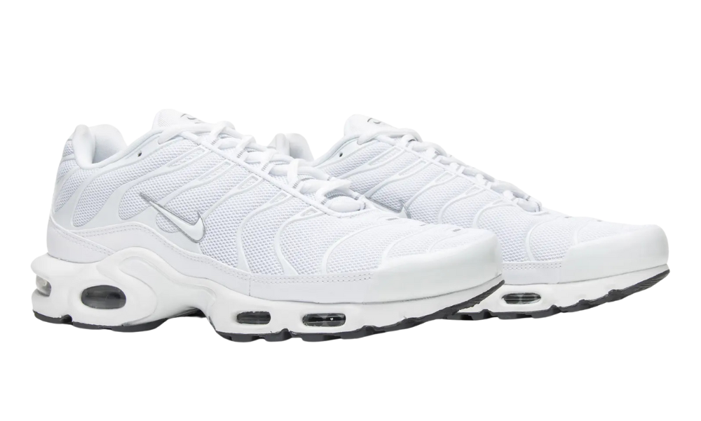 NIKE AIR MAX PLUS White