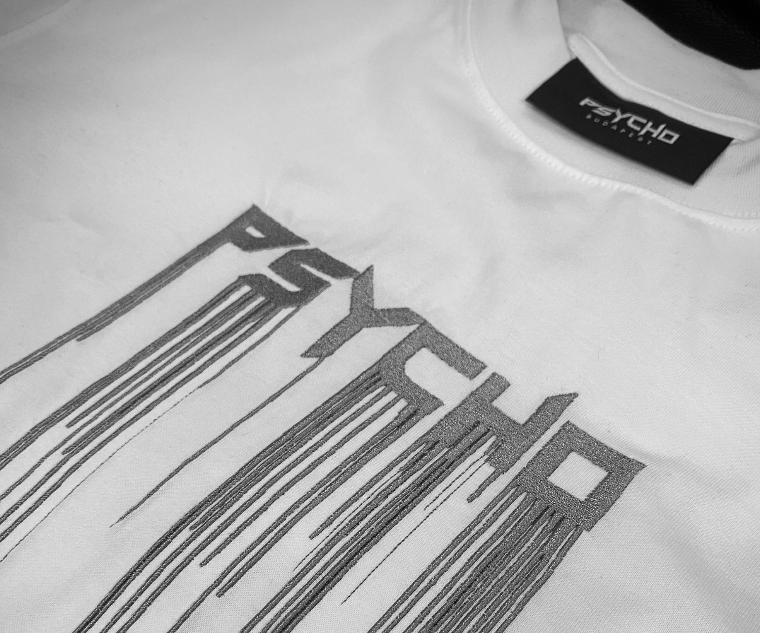 Tricou Drip Psycho Budapest Silver Broderie pe față albă