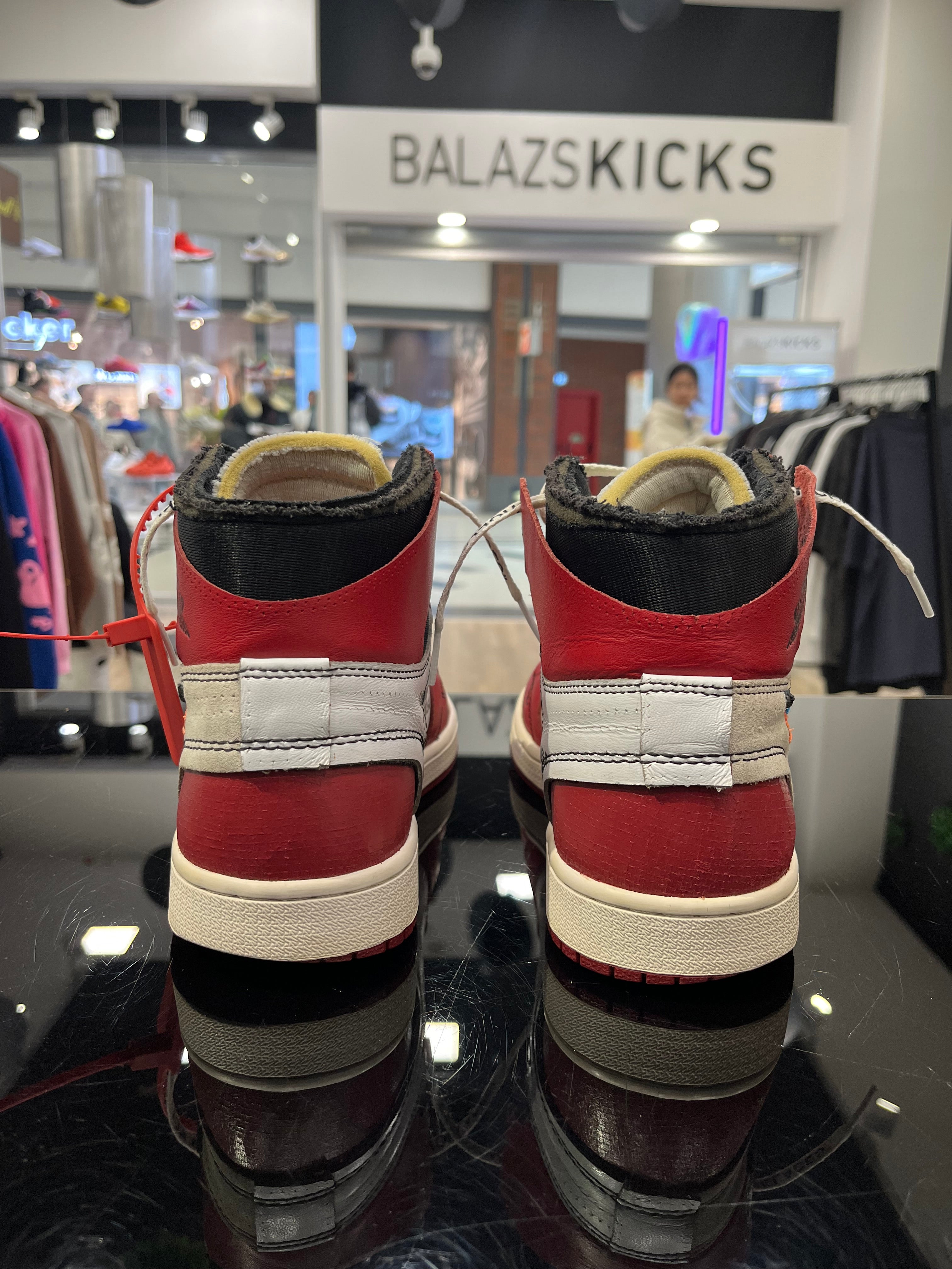 HASZNÁLT - Off White Jordan 1 High Chicago