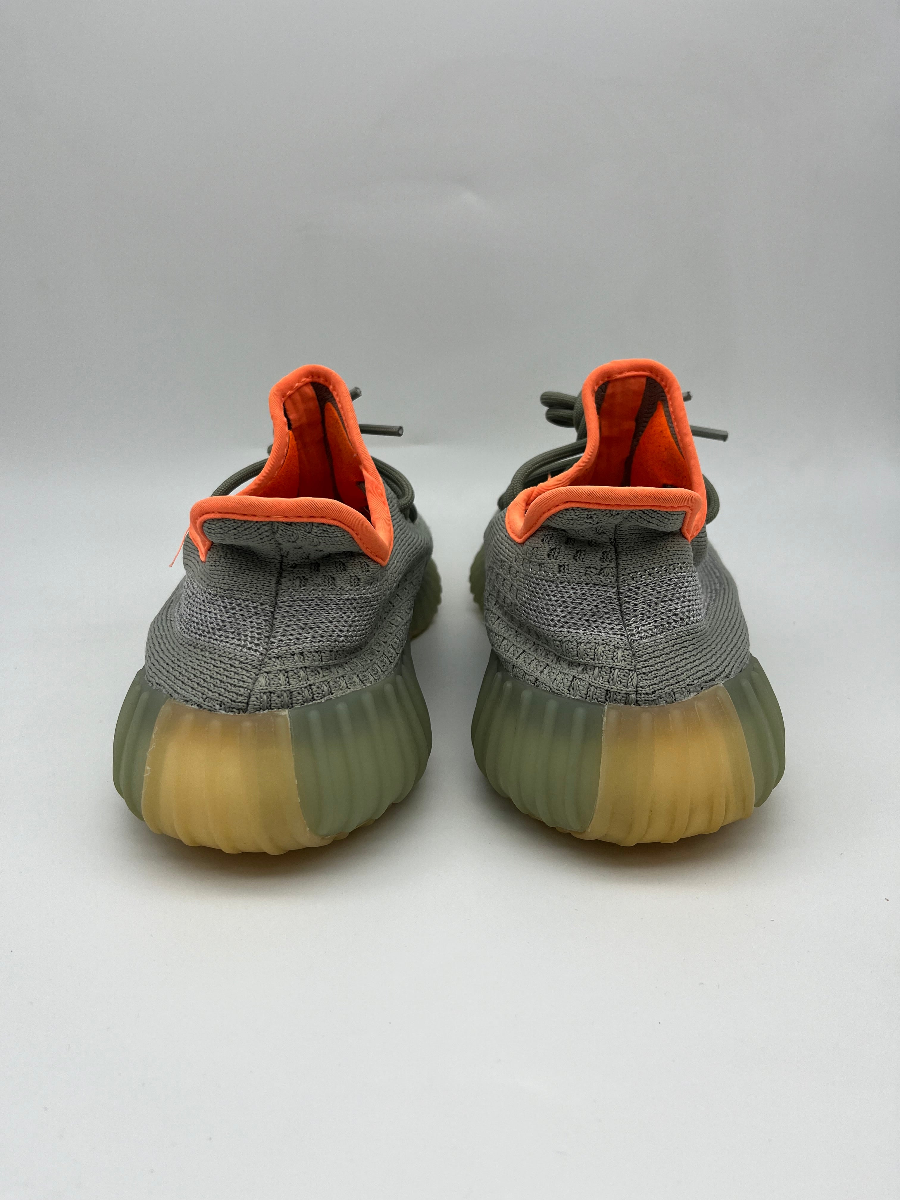 Használt - Yeezy 350 V2 Desert Sage (42 2/3)