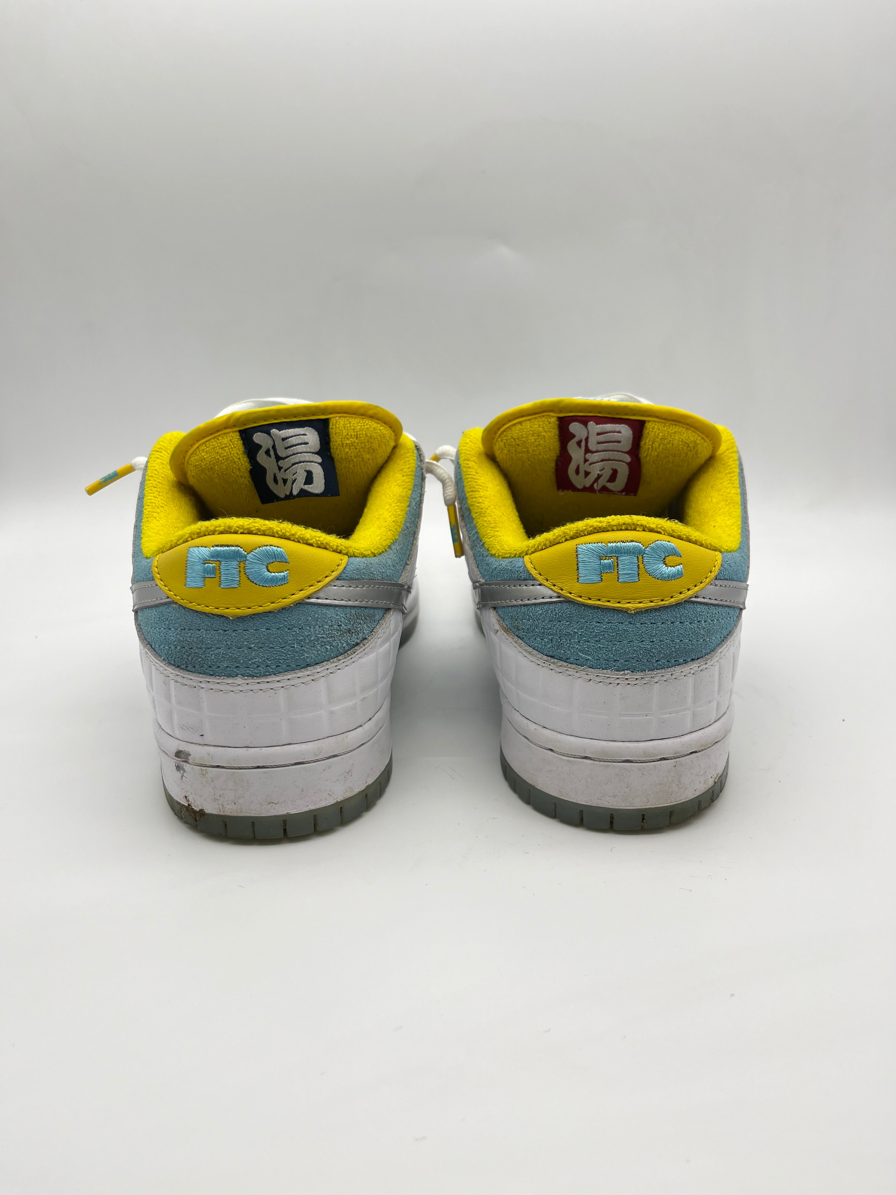 Használt - Dunk SB FTC Lagoon Pulse (41)