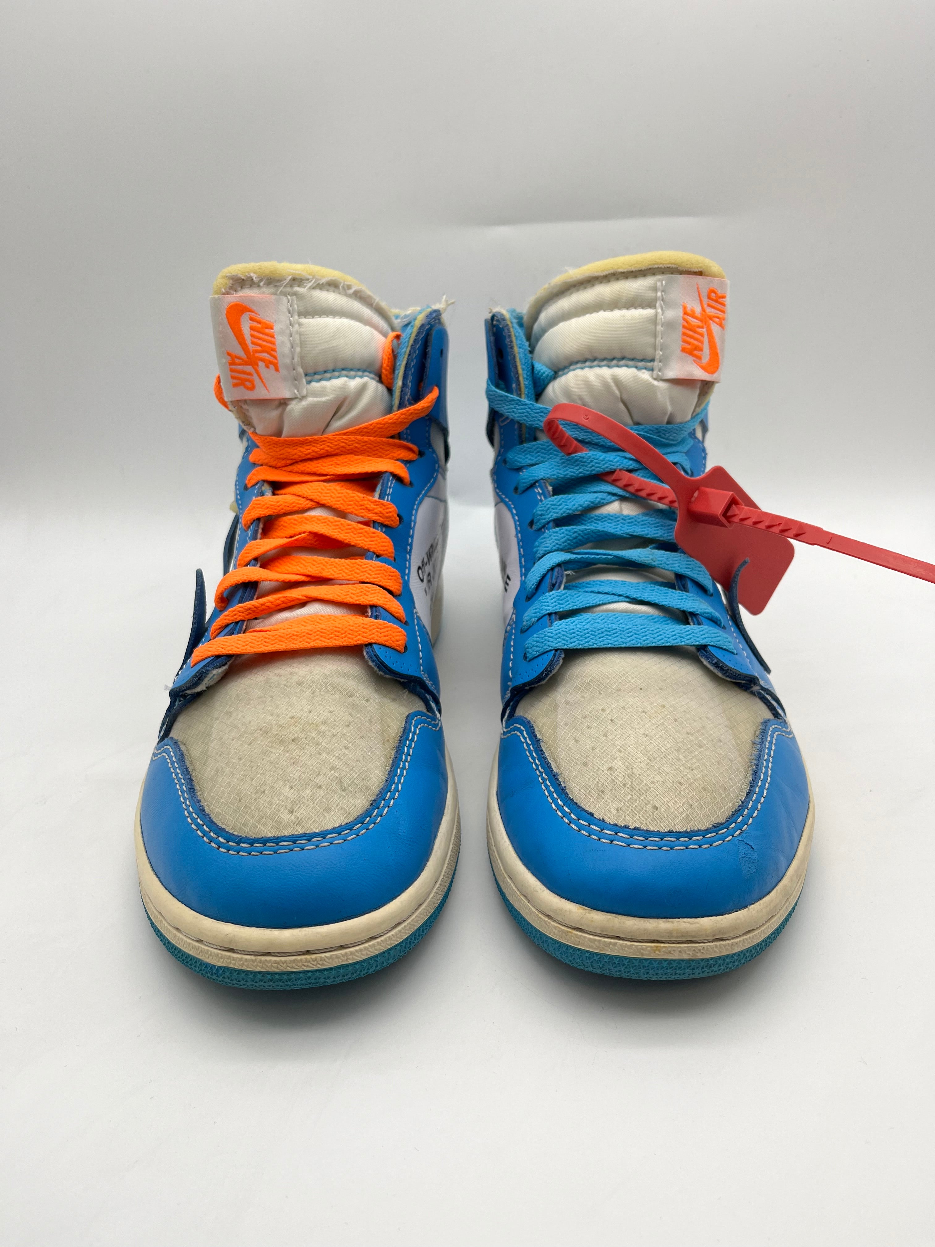 Használt - Nike Jordan 1 High UNC x Off White