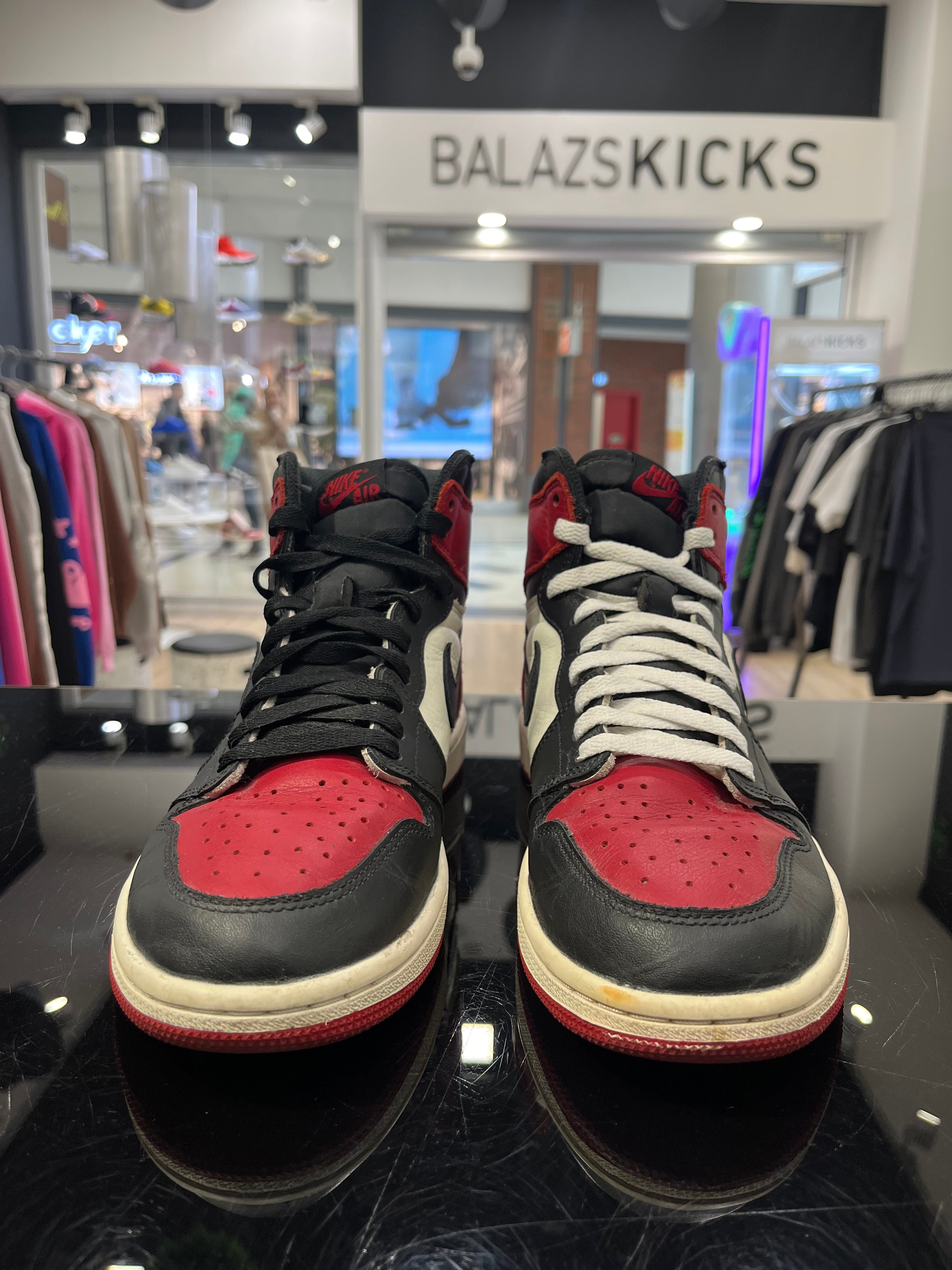 HASZNÁLT - Jordan 1 High OG Bred Toe