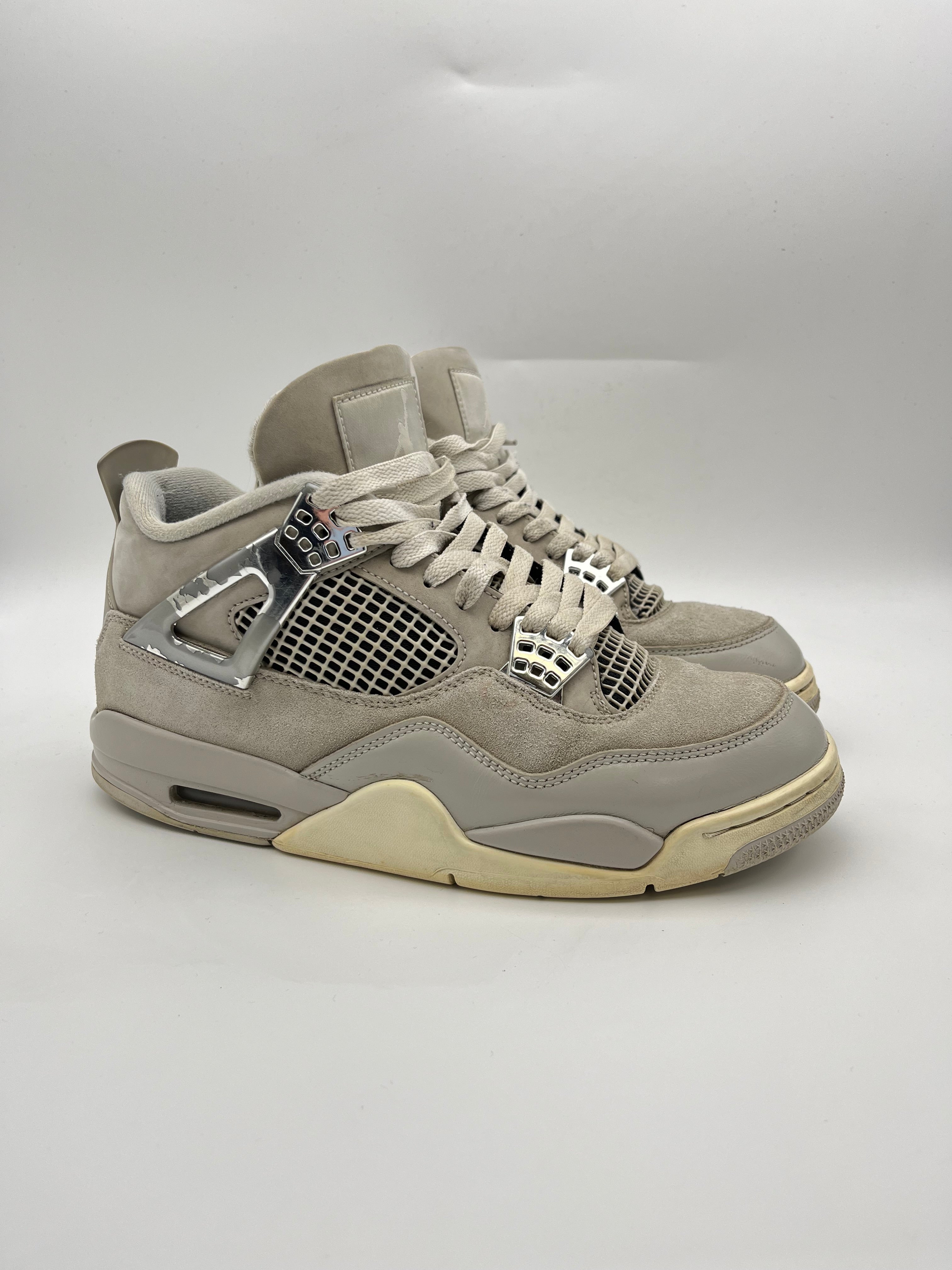 Használt - Jordan 4 Frozen Moments (42)