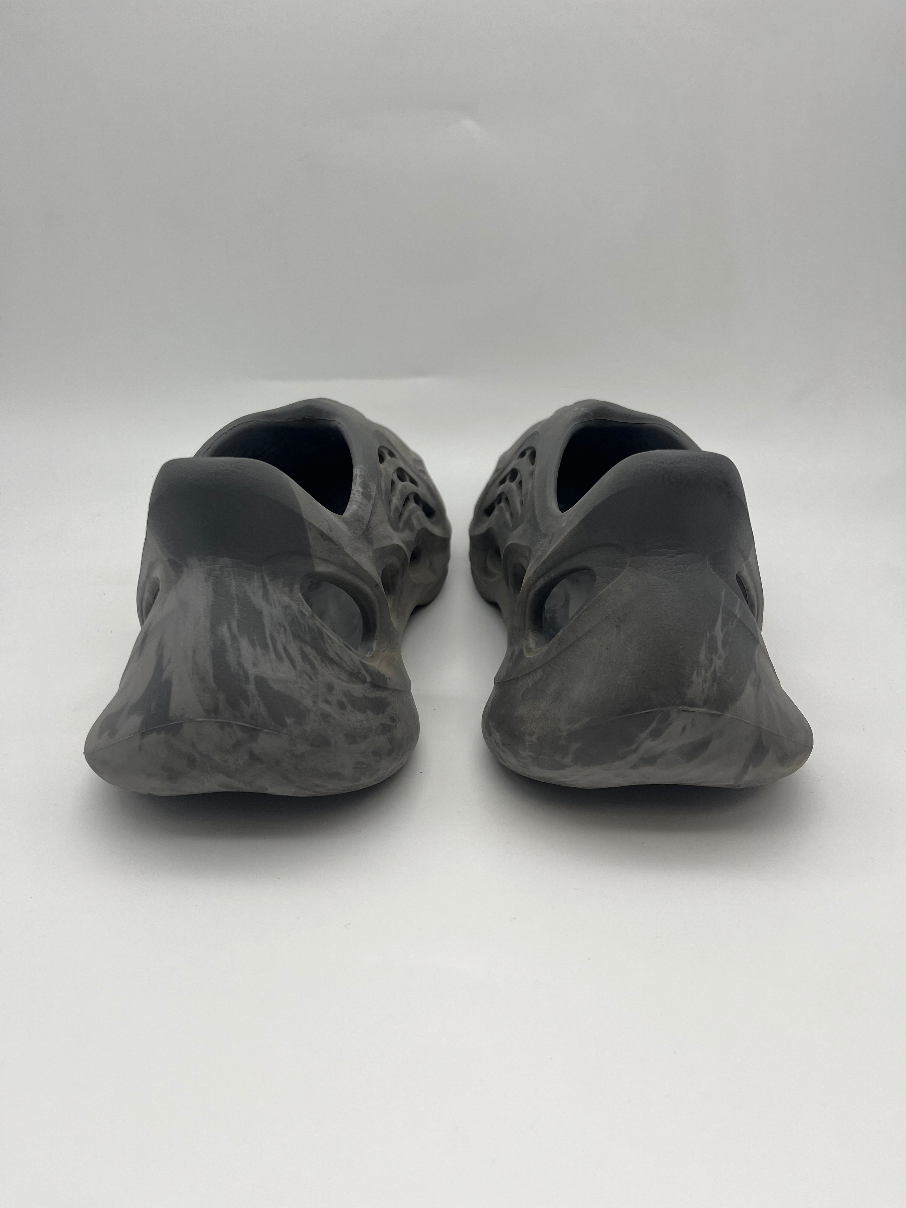 Használt - Yeezy Foam Rnnr Mx Granit (43)