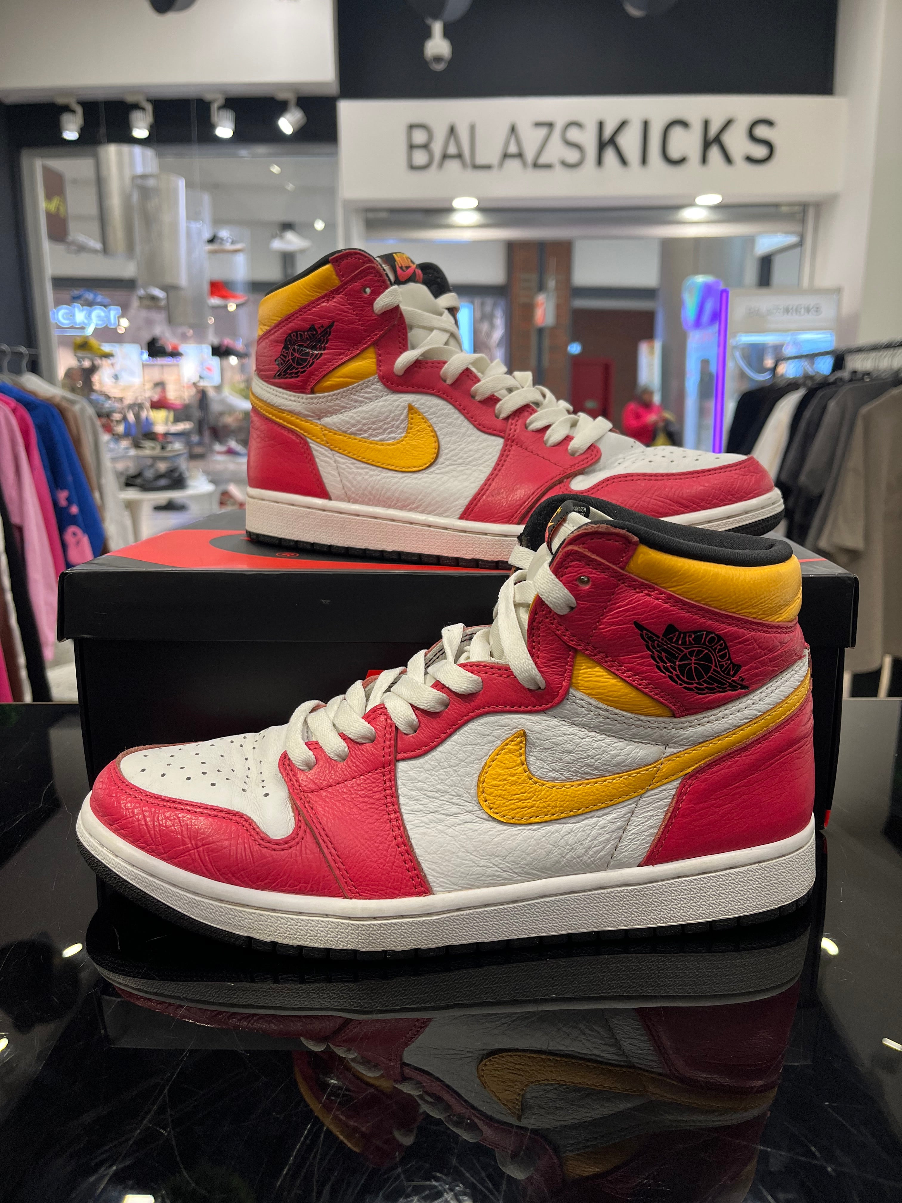 HASZNÁLT - Jordan 1 High Fusion Red