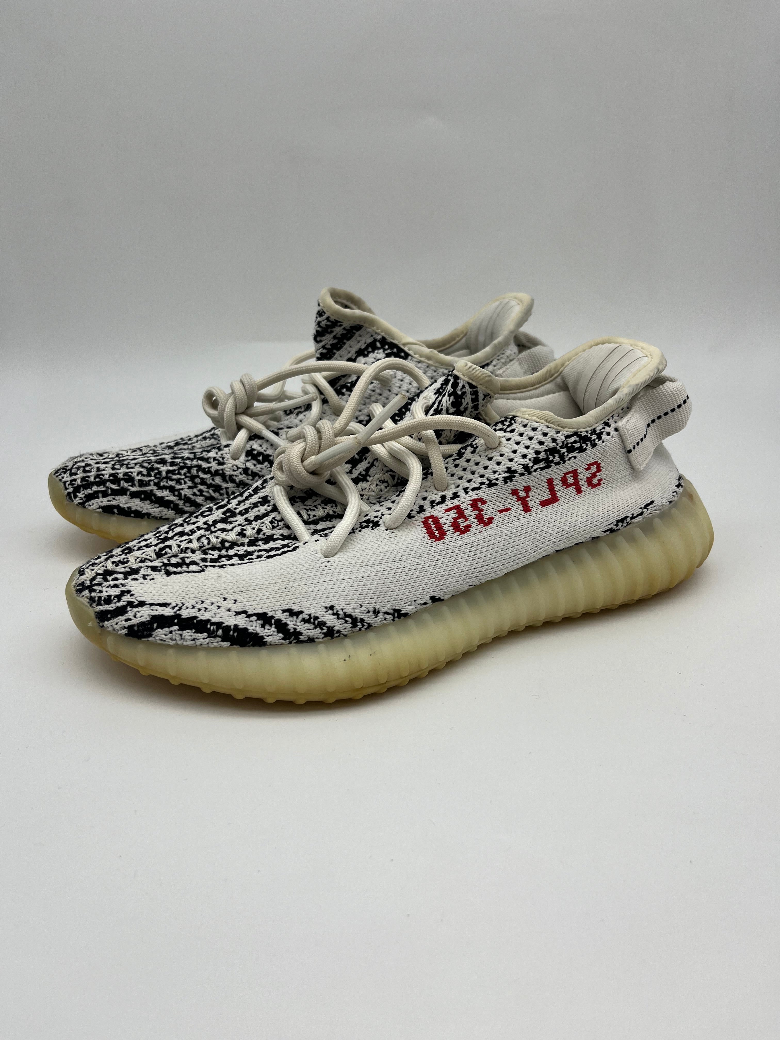 Használt - Yeezy 350 V2 Zebra (38)