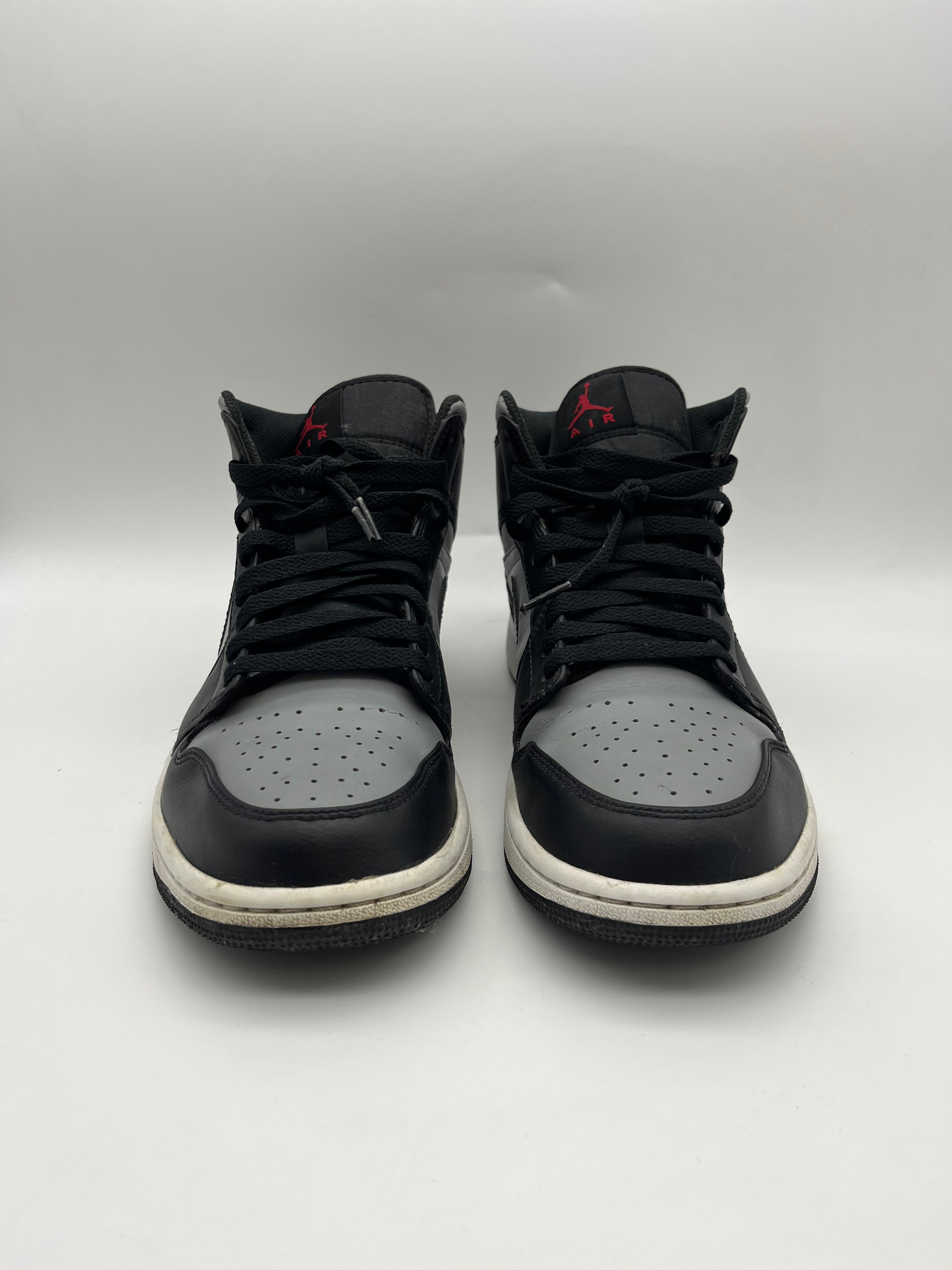 Használt - Jordan 1 Mid Shadow Red (43)