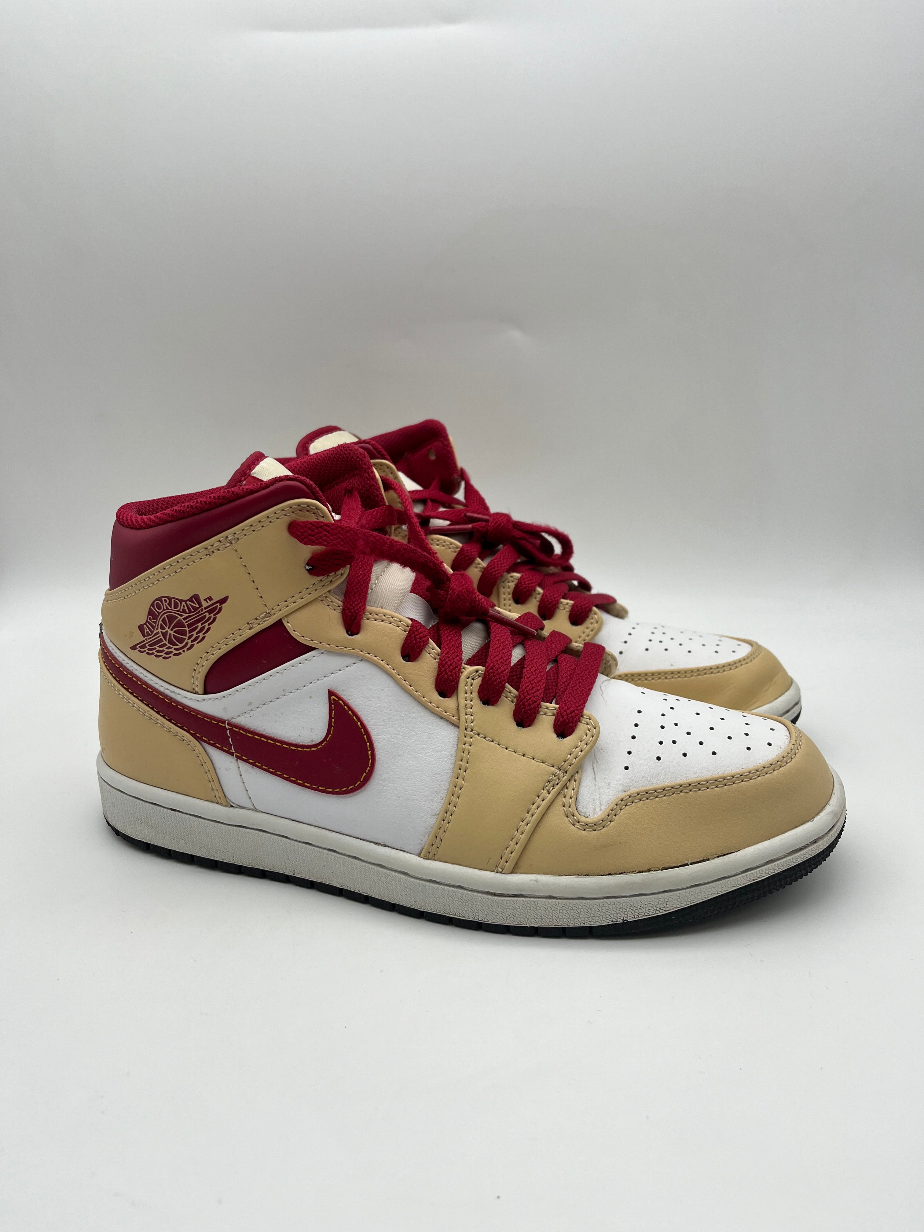Használt - Jordan 1 Mid Curry (42)