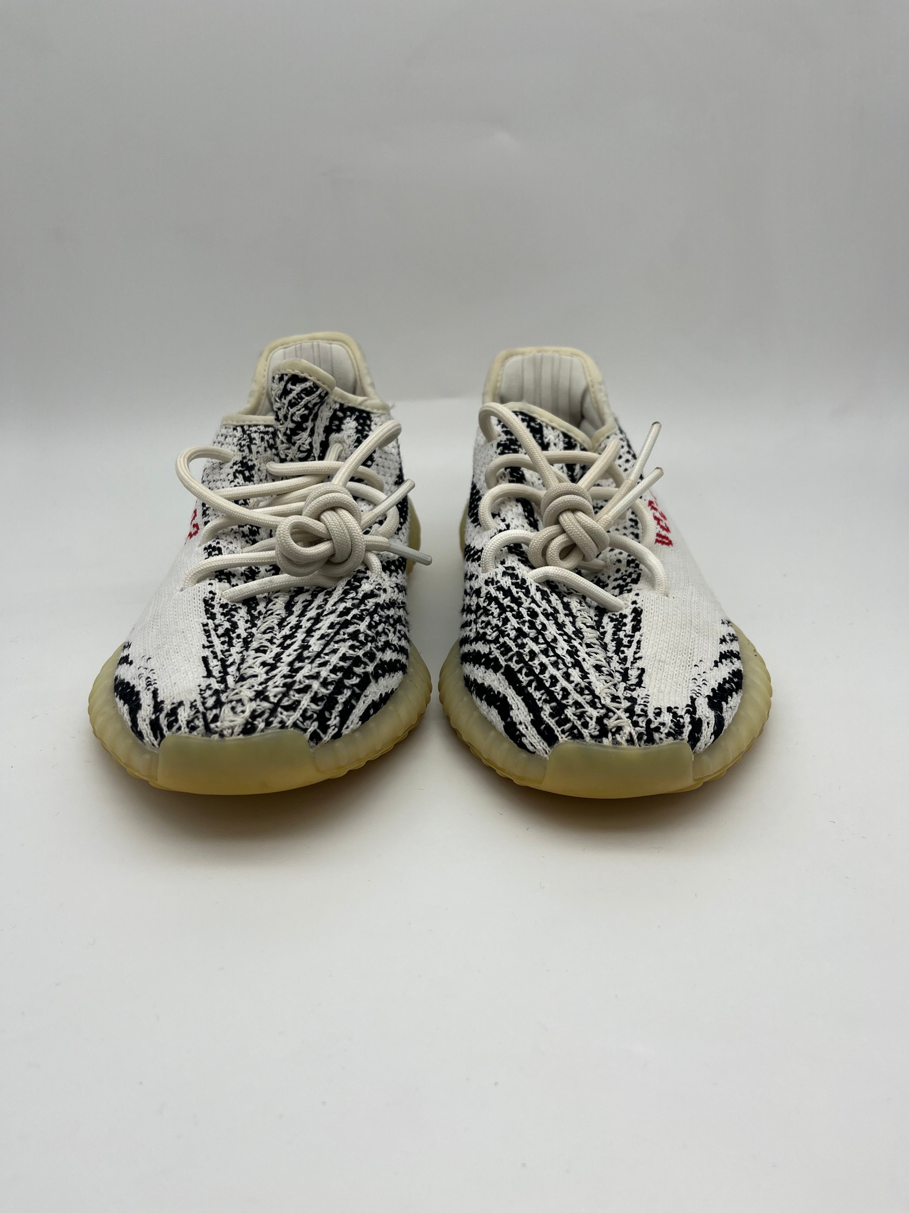 Használt - Yeezy 350 V2 Zebra (38)