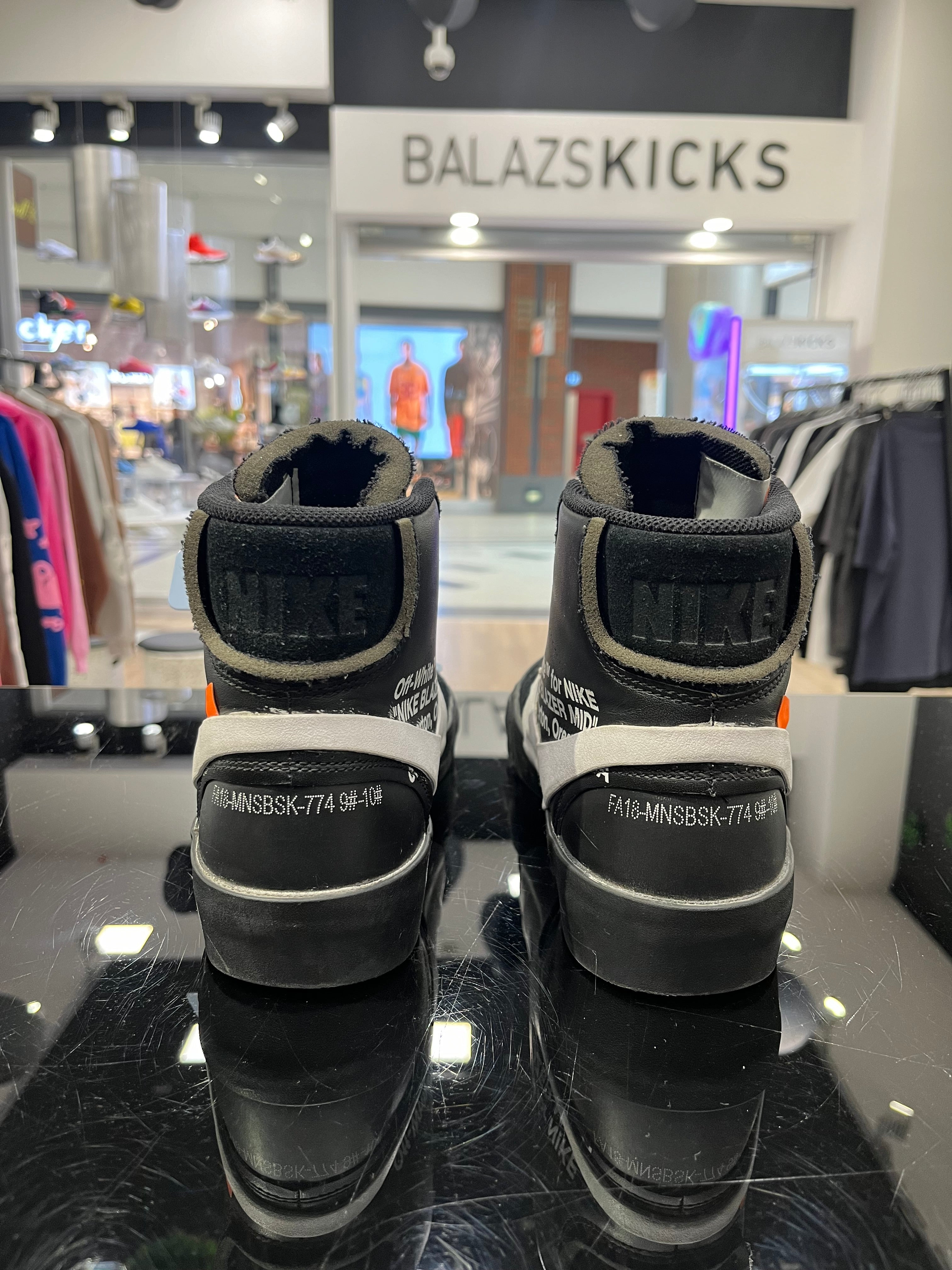 HASZNÁLT - Off White Blazer Black