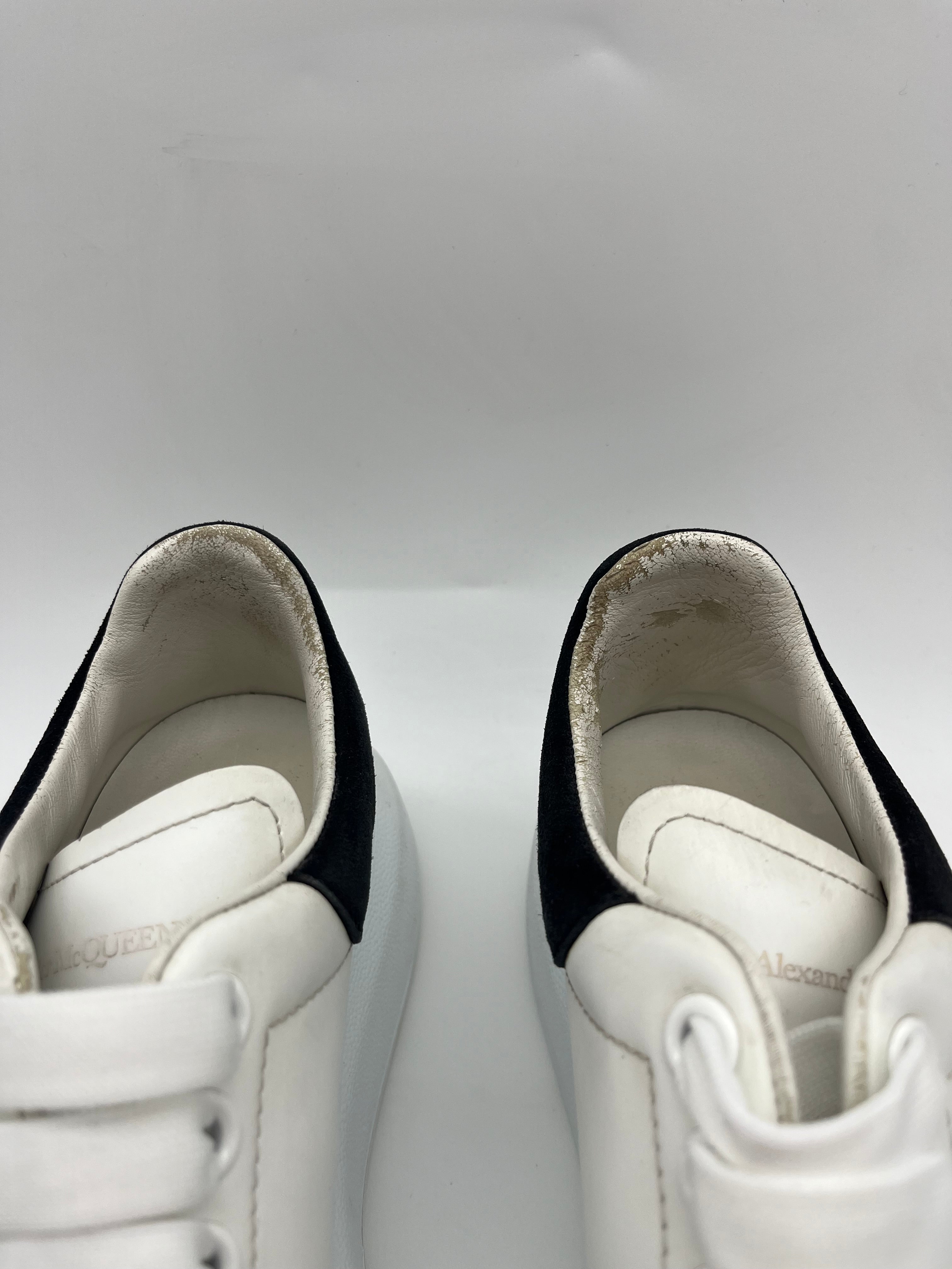 Használt - Alexander McQueen OG Black Leather Heel | 36 1/2