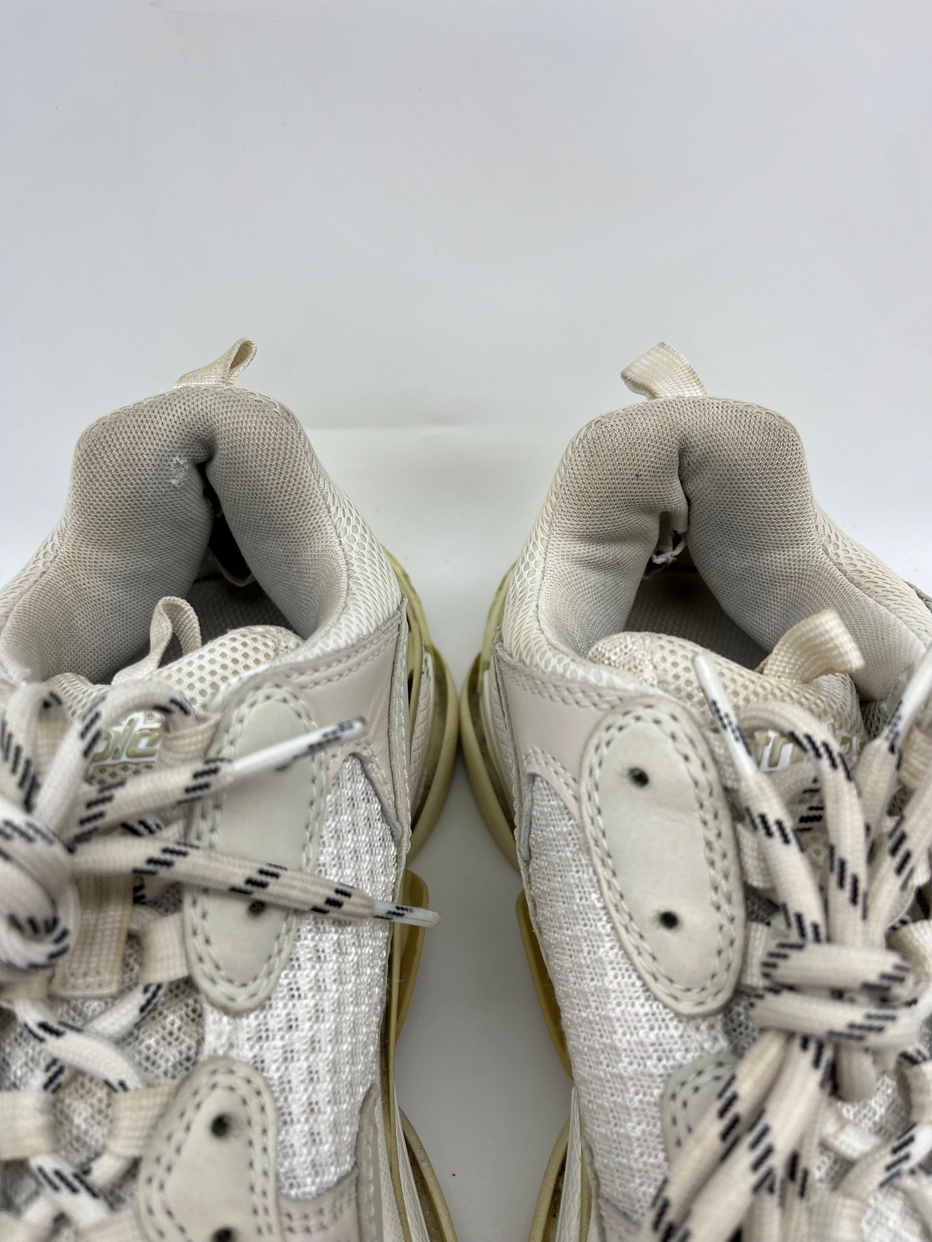 Használt - Balenciaga Triple S White (40)