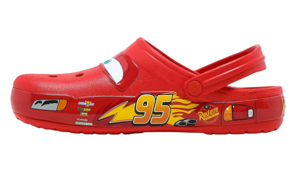 Bărbați Crocs x Cars „Fulger McQueen”.