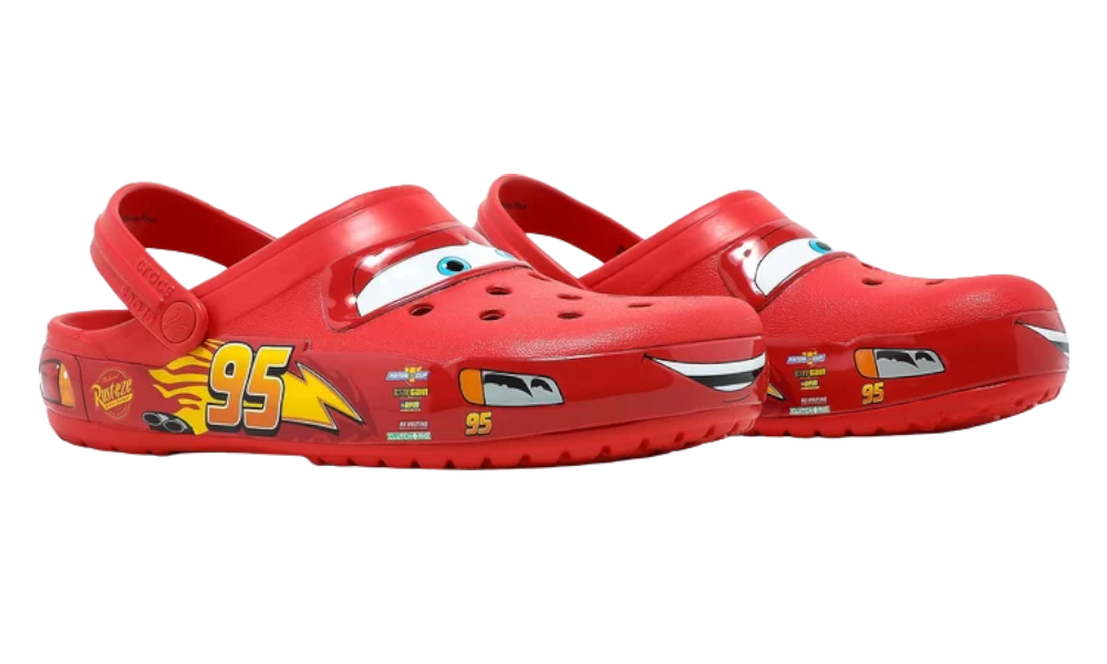 Bărbați Crocs x Cars „Fulger McQueen”.