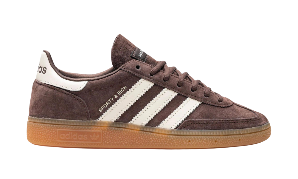 Adidas Handball Spezial Sporty & Rich barna velúr cipő fehér csíkokkal.