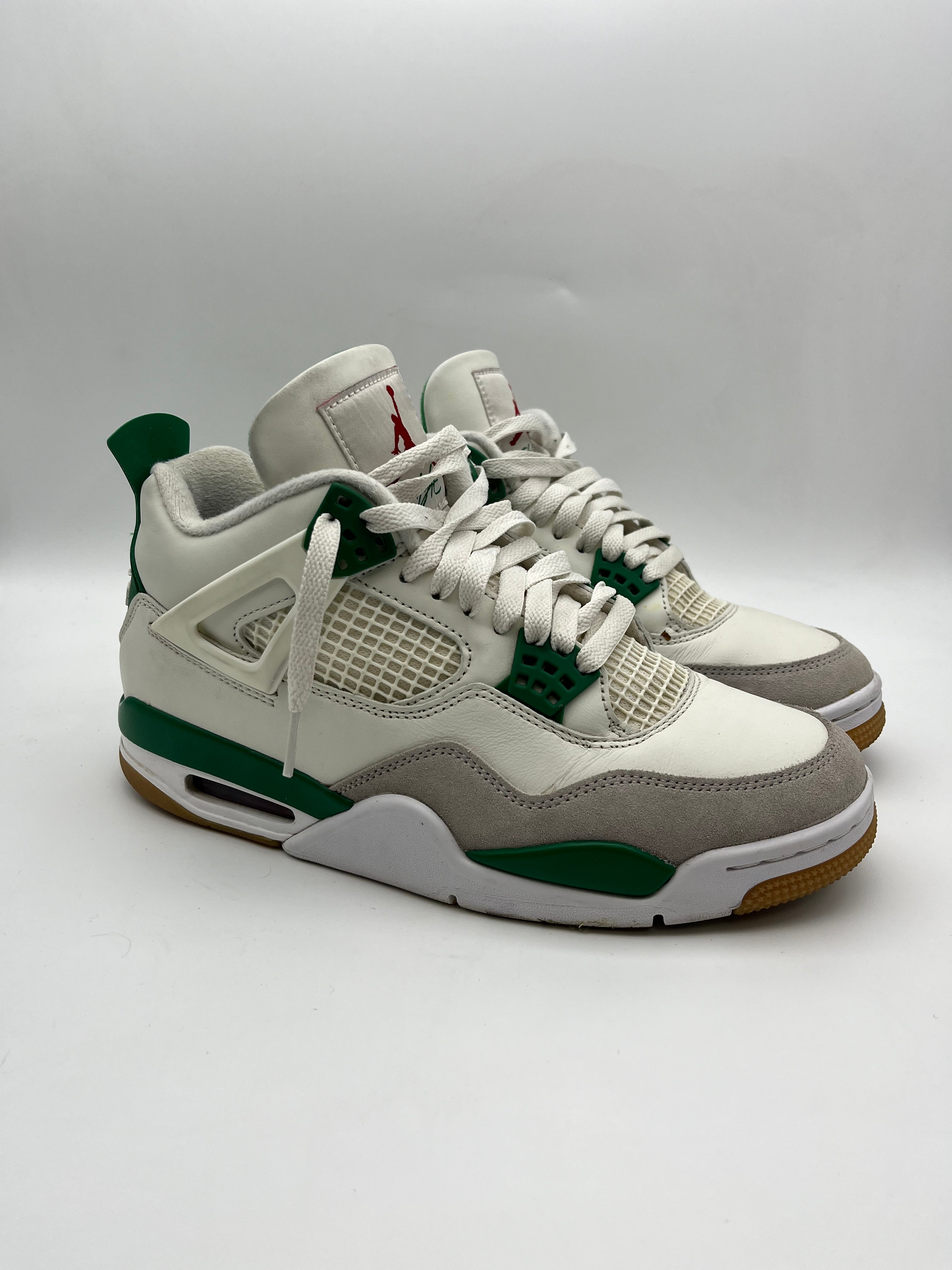 Használt - Jordan 4 SB Pine Green (41)
