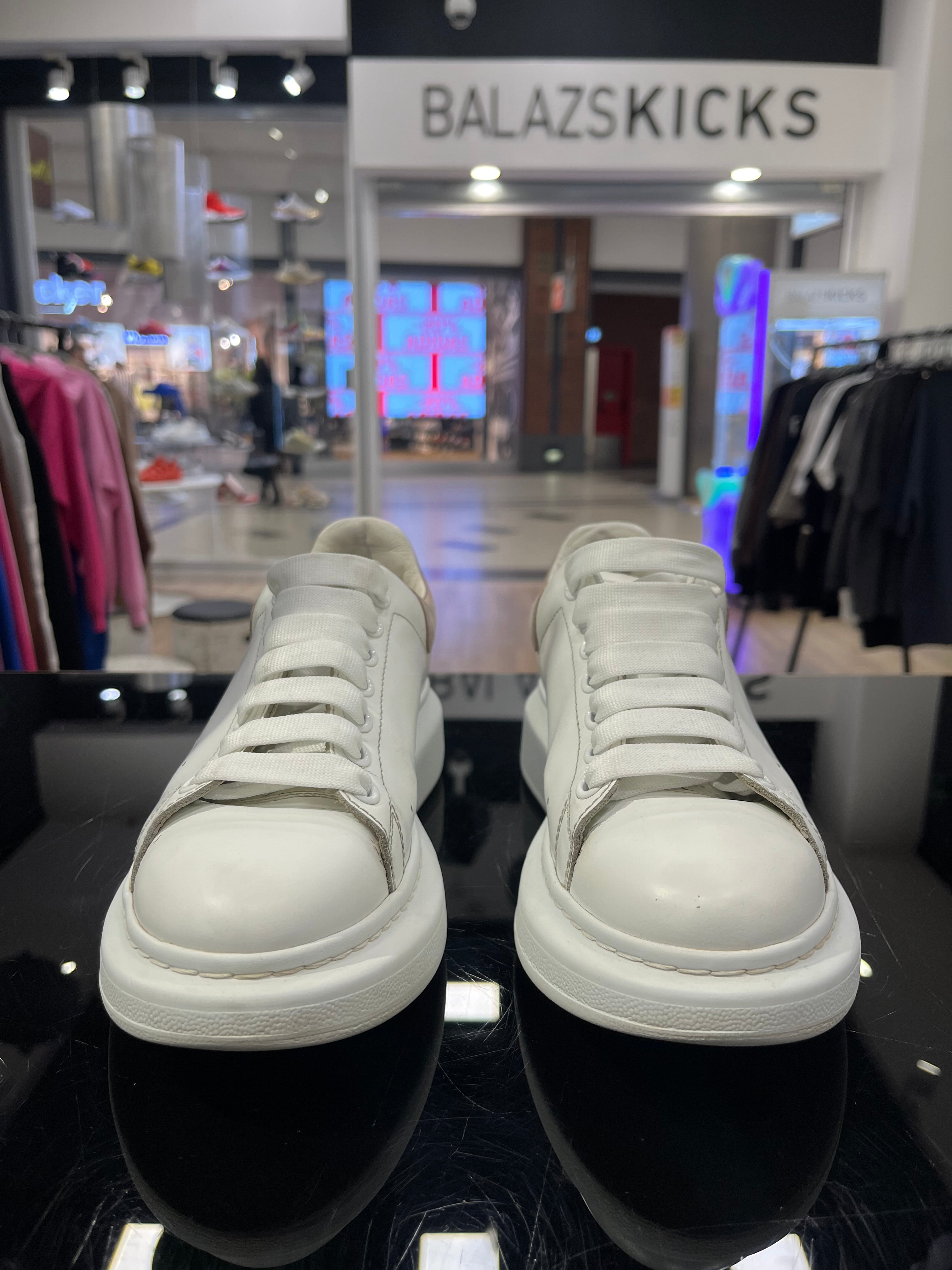 HASZNÁLT - Alexander McQueen White Nude Pink Heel (37 1/2)