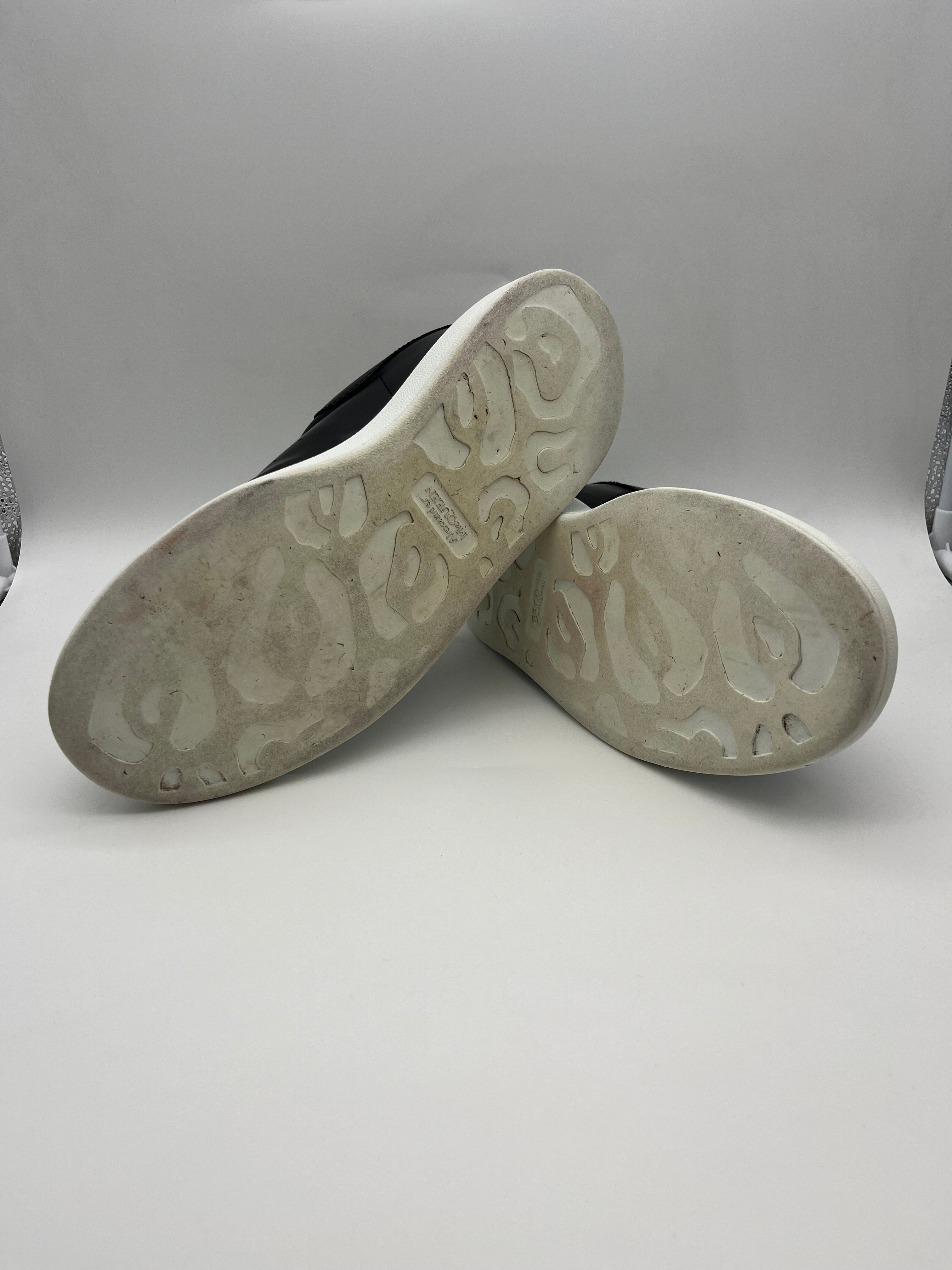 Használt - Alexander McQueen Black White Sole (43)