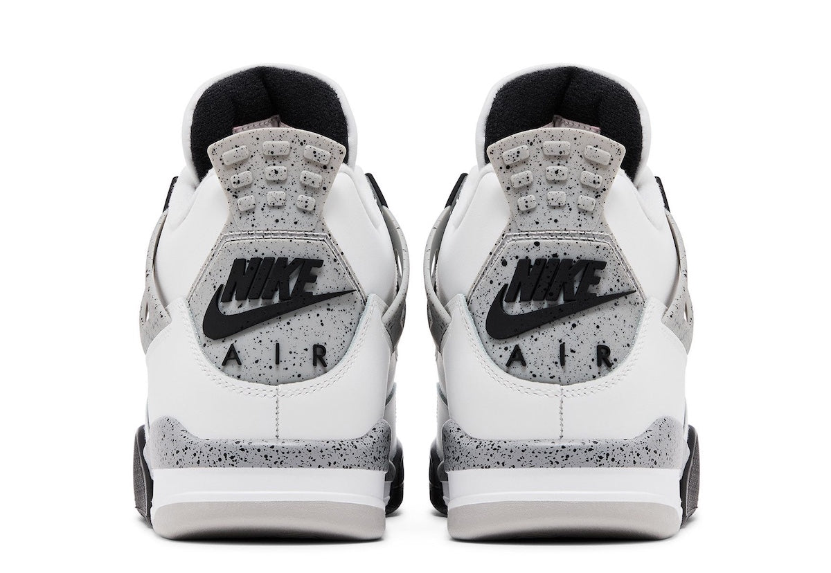 Air Jordan 4 Retro White Cement 2025, fehér bőr, cement mintás sarokrésszel.