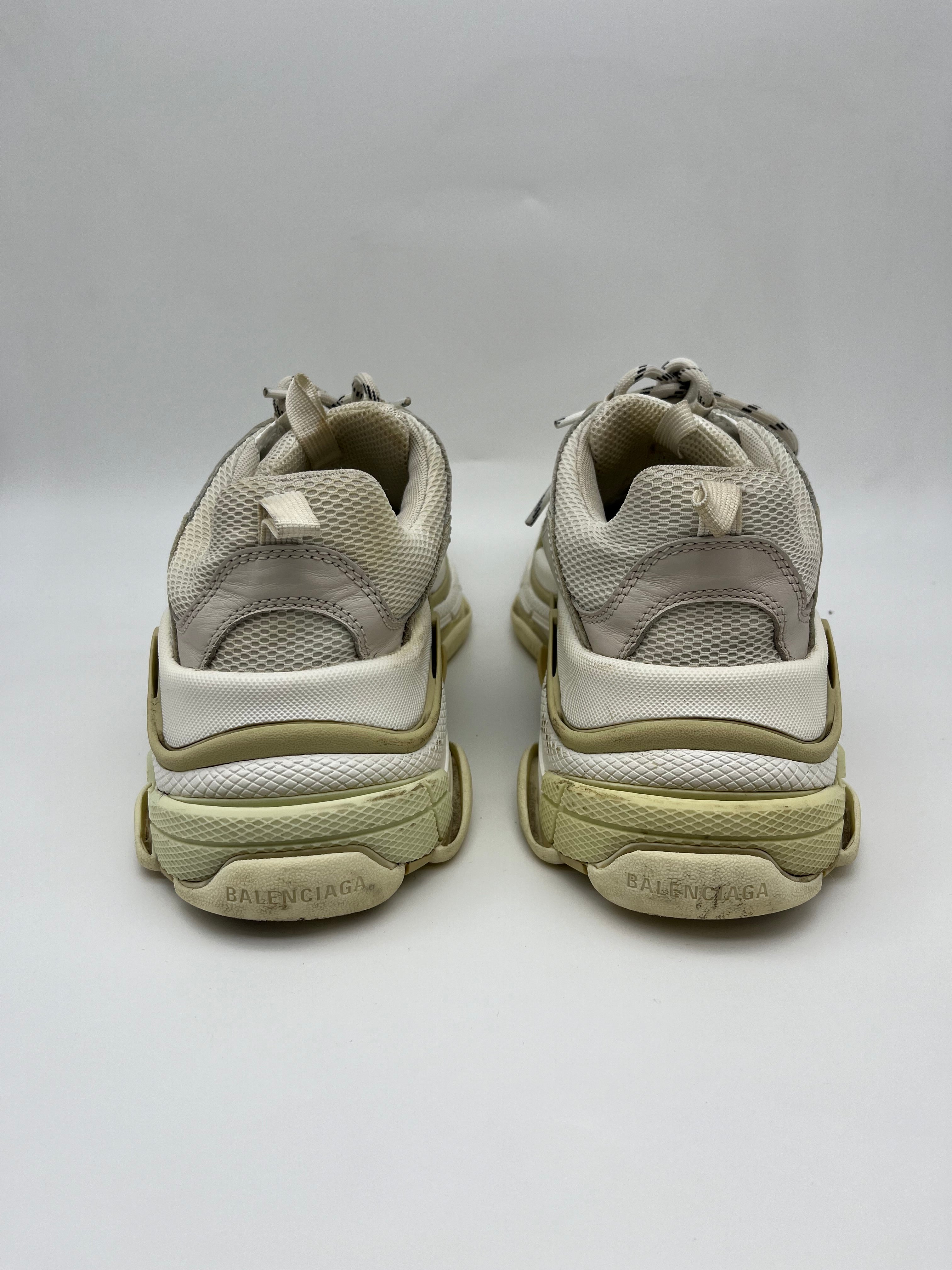 Használt - Balenciaga Triple S White (40)