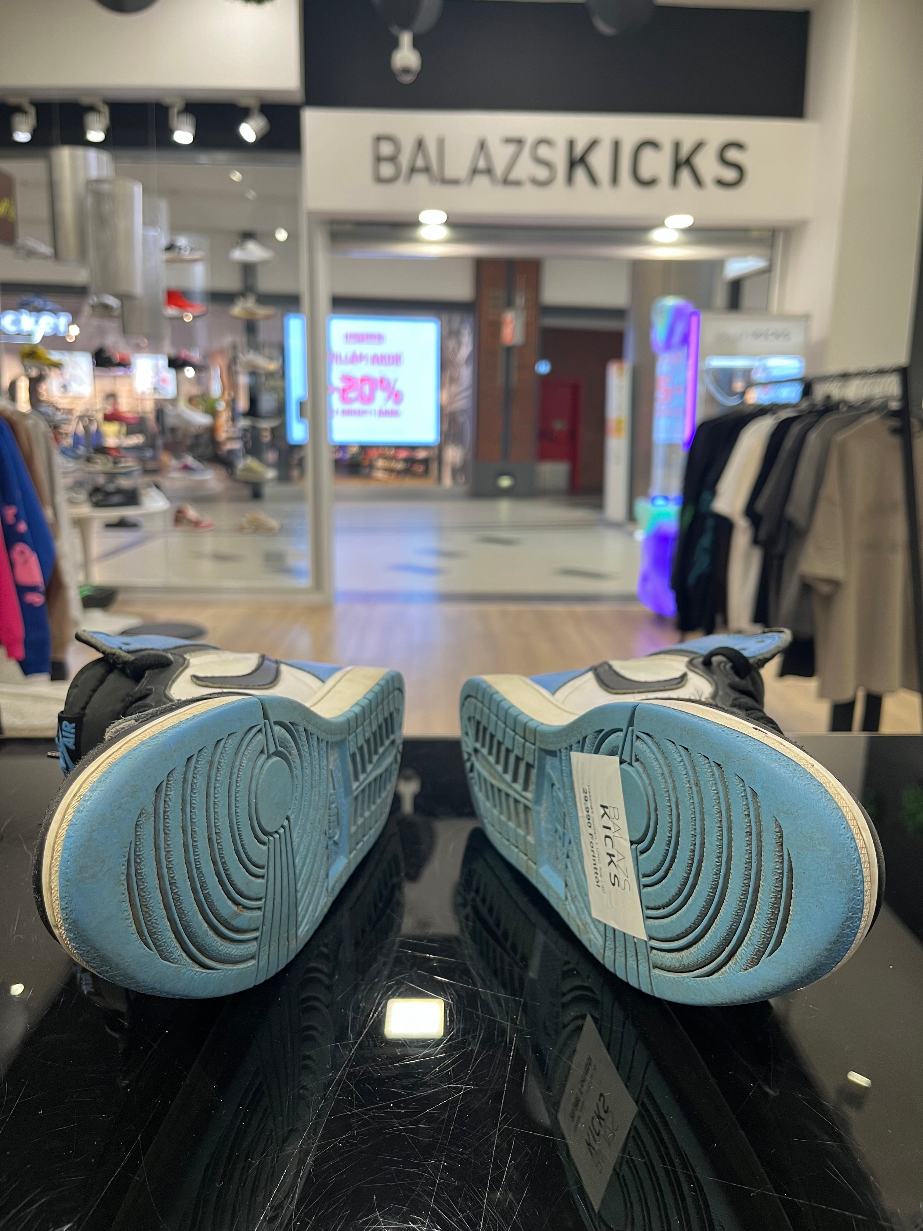 HASZNÁLT - Jordan 1 High UNC TOE