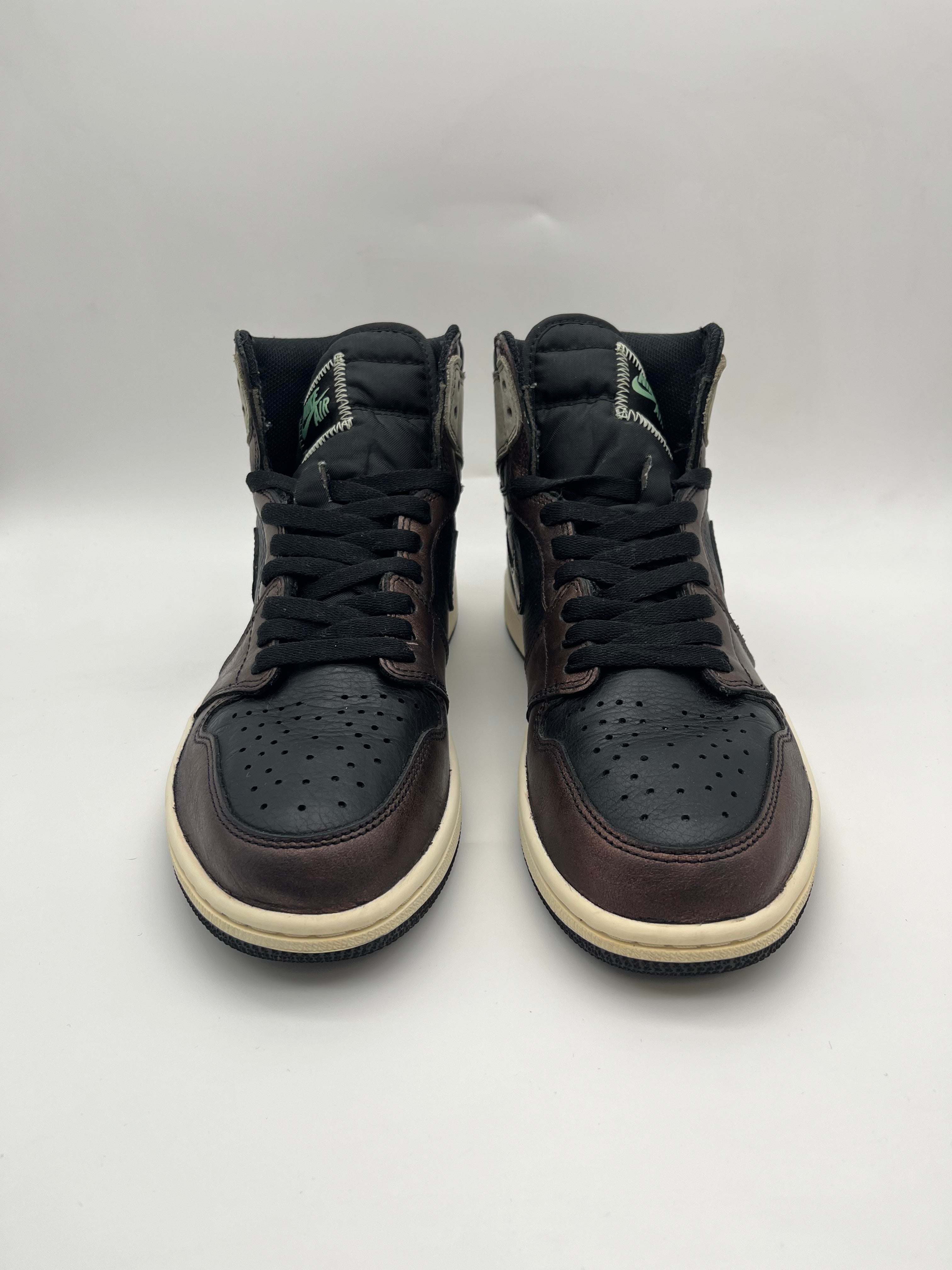 Használt - Jordan 1 High Patina (42)