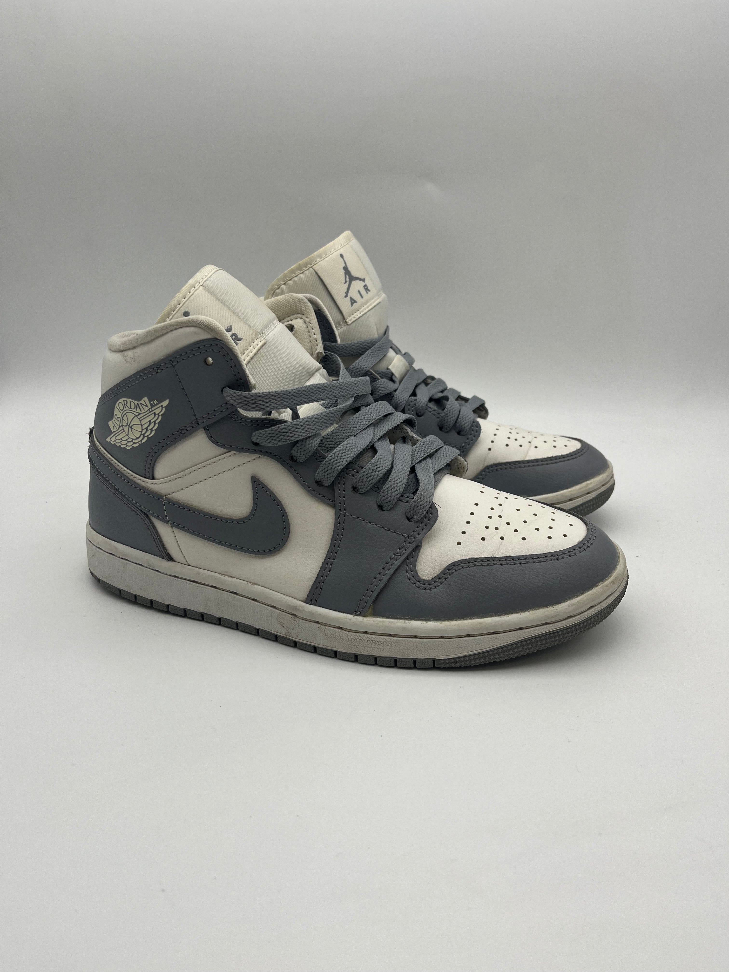 Használt - Jordan 1 Mid Stealth (38)